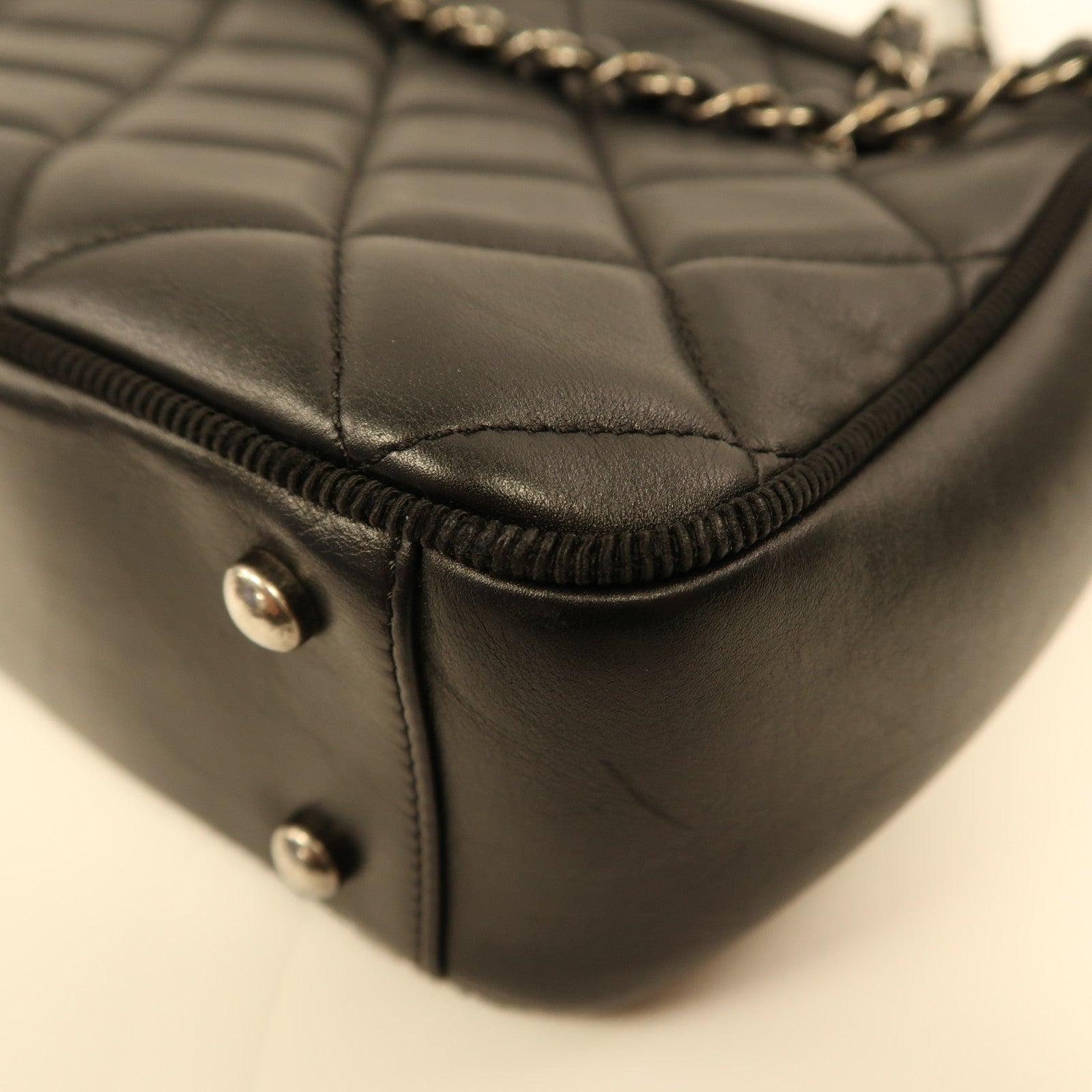 CHANEL 牛皮皮革Chain Shoulder銀扣鏈帶肩背袋黑色