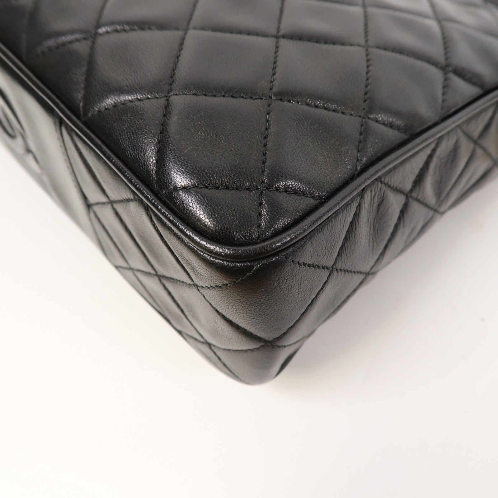 CHANEL 【激減優惠】菱格羊皮皮革Vintage Shoulder Bag金扣肩背袋黑色