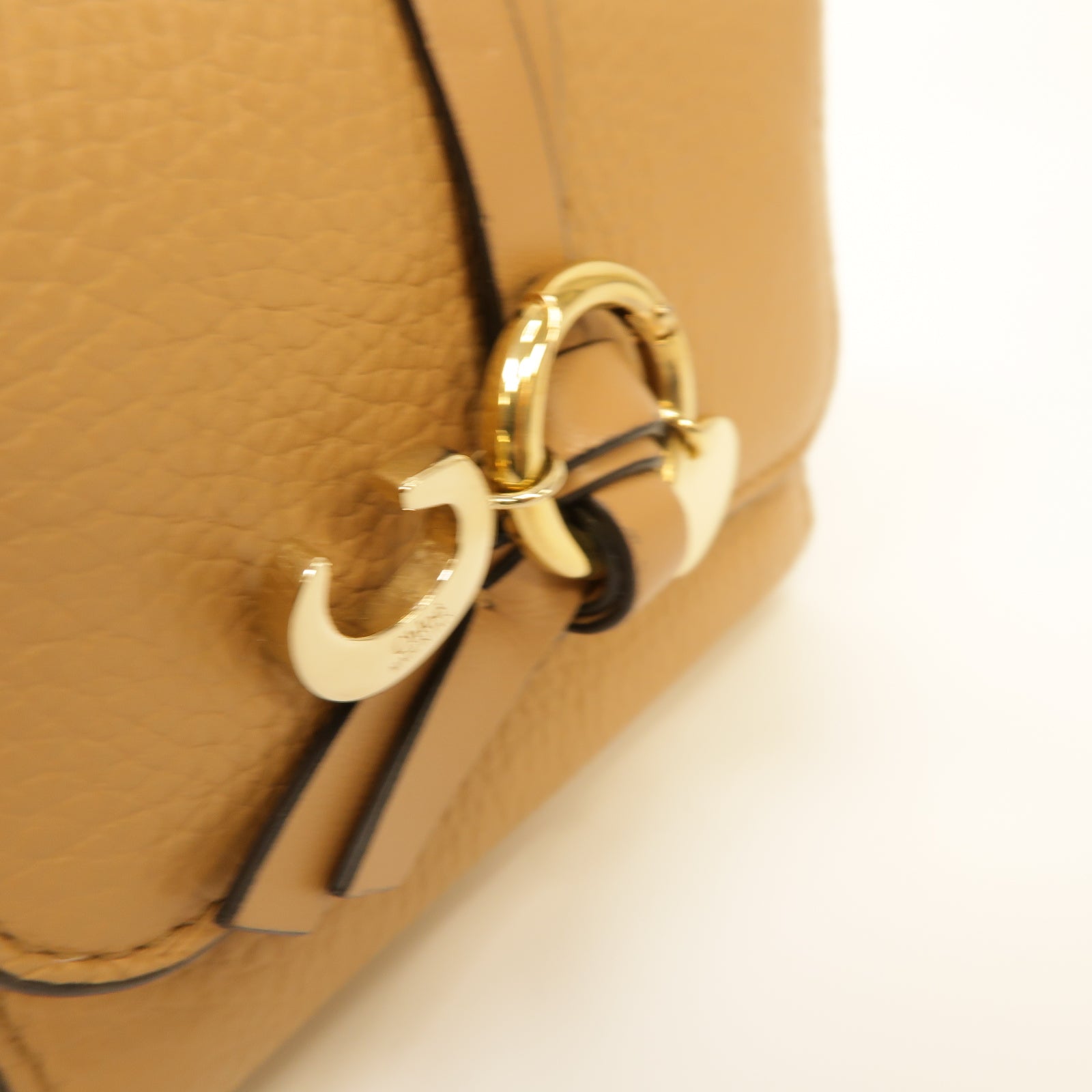 Chloe 牛皮皮革Alphabet Small Tri-Fold Wallet金扣錢包杏色