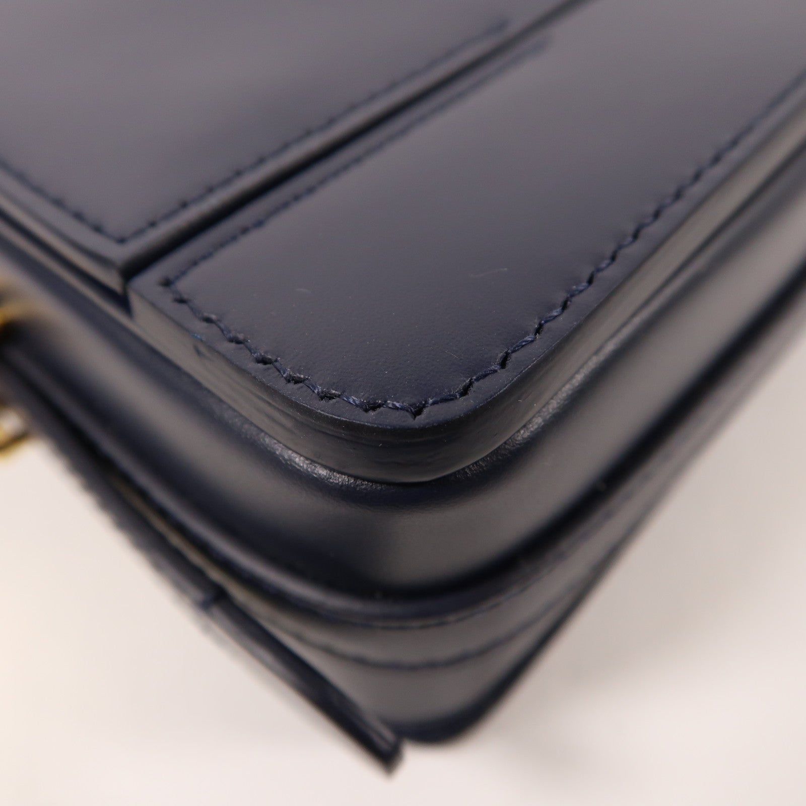 BURBERRY 牛皮皮革Grace Bag金扣肩背袋