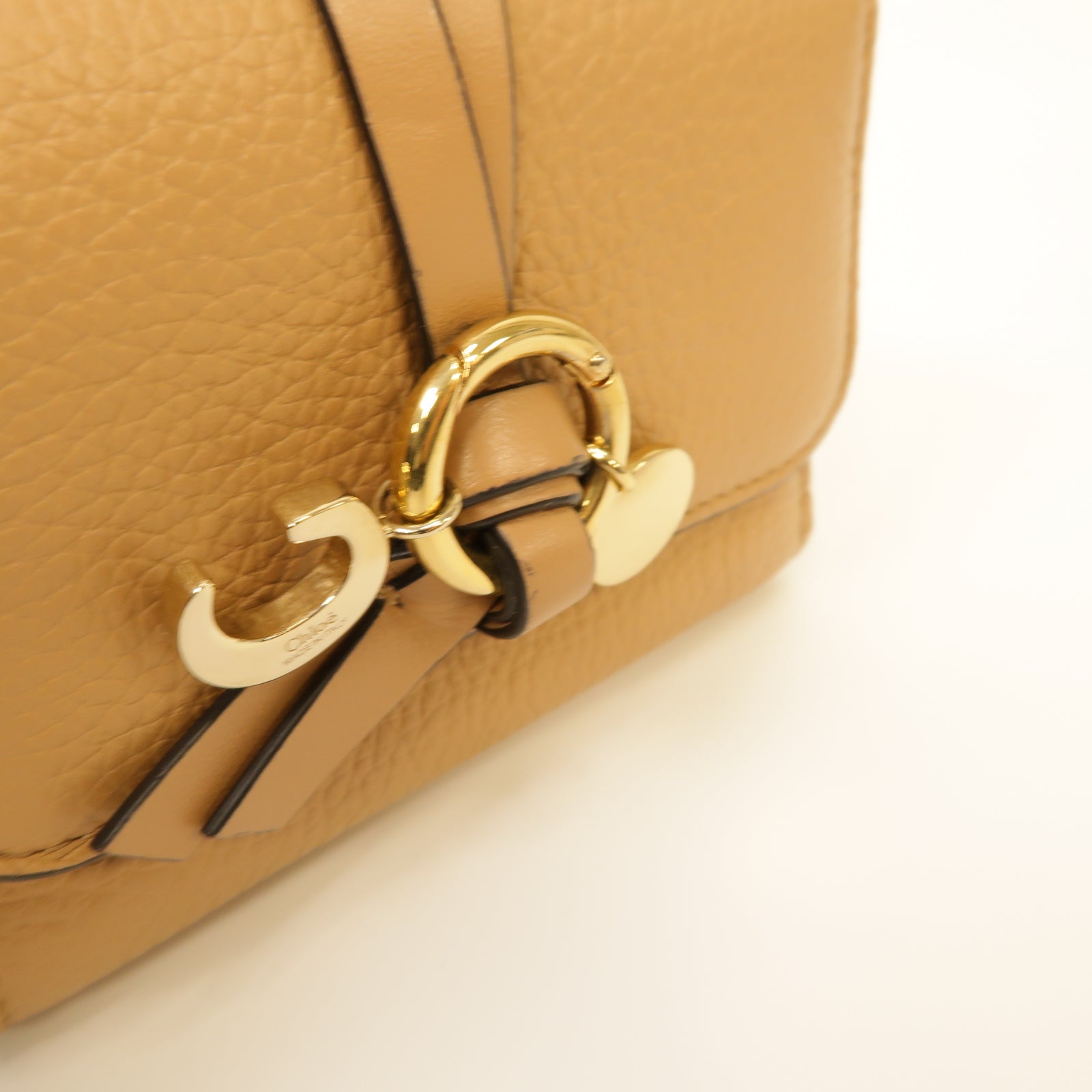 Chloe 牛皮皮革Alphabet Small Tri-Fold Wallet金扣錢包杏色