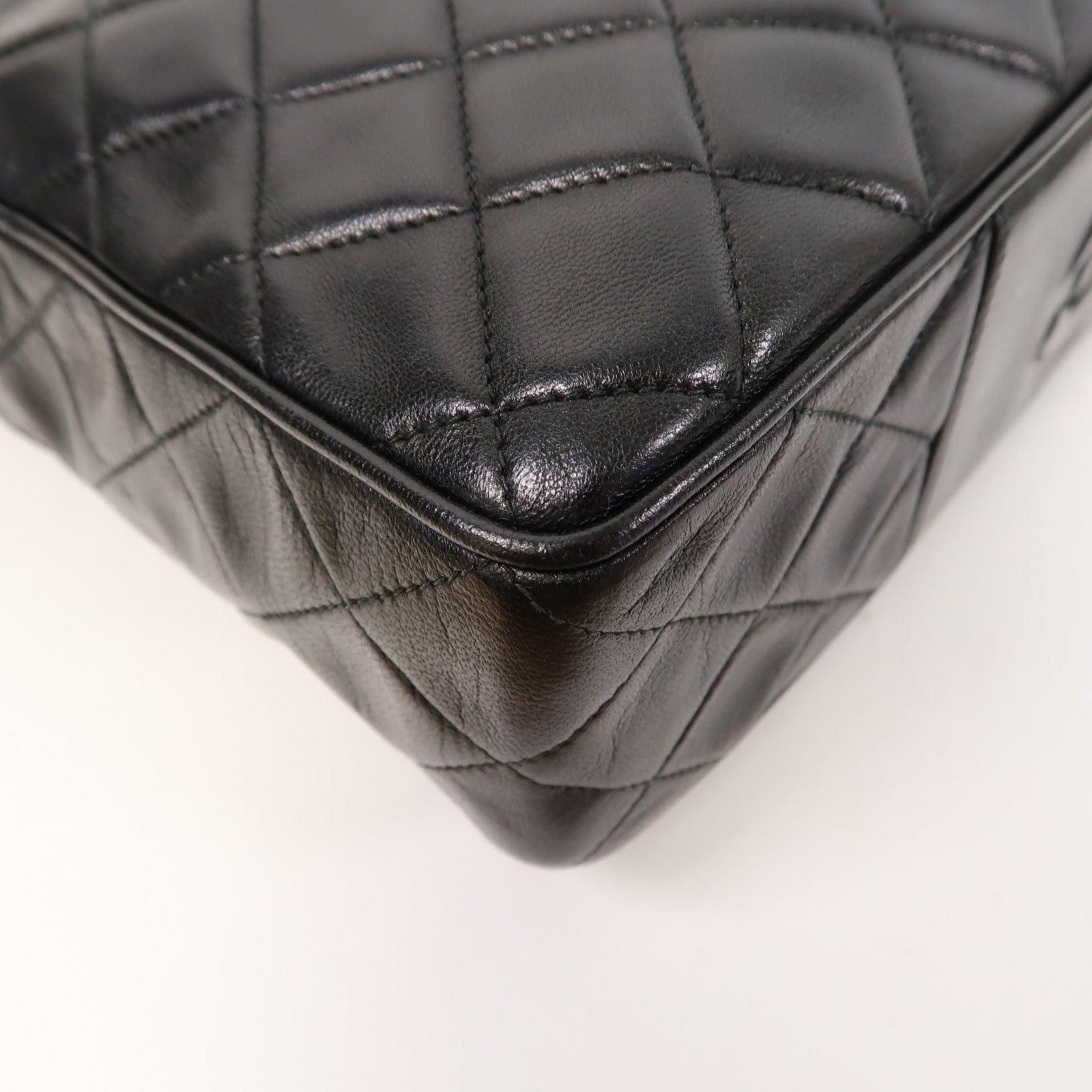 CHANEL 【激減優惠】菱格羊皮皮革Vintage Shoulder Bag金扣肩背袋黑色