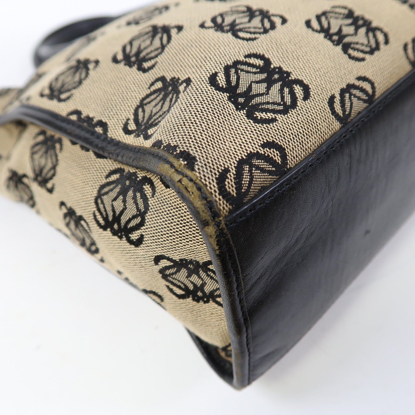 LOEWE 帆布Hand Bag銀扣手挽袋啡色