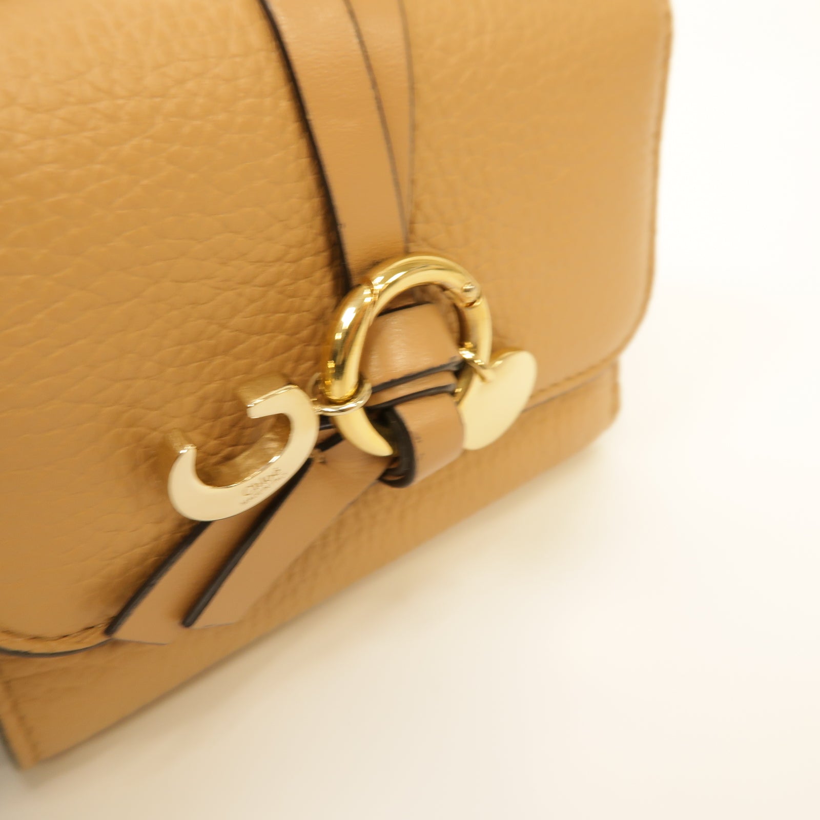 Chloe 牛皮皮革Alphabet Small Tri-Fold Wallet金扣錢包杏色