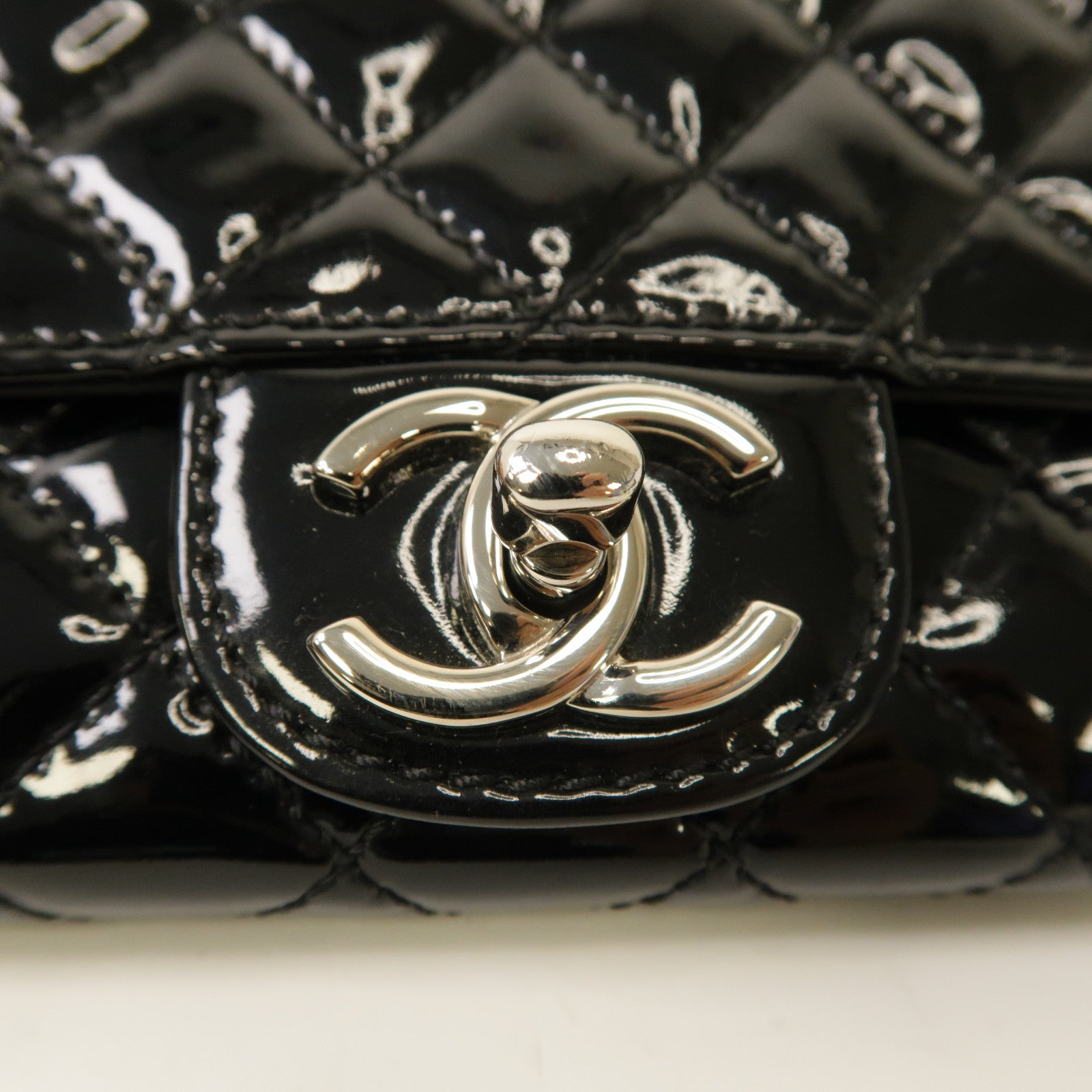 CHANEL 菱格漆皮皮革Chain Shoulder銀扣鏈帶肩背帶黑色