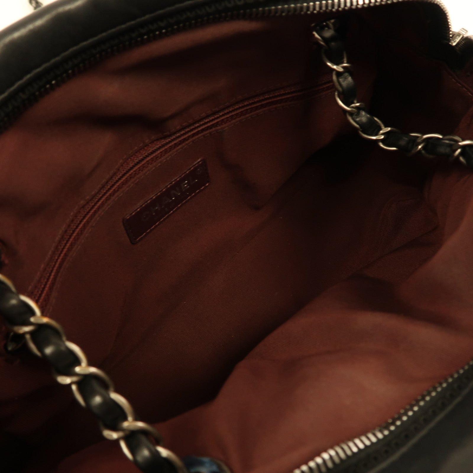 CHANEL 牛皮皮革Chain Shoulder銀扣鏈帶肩背袋黑色