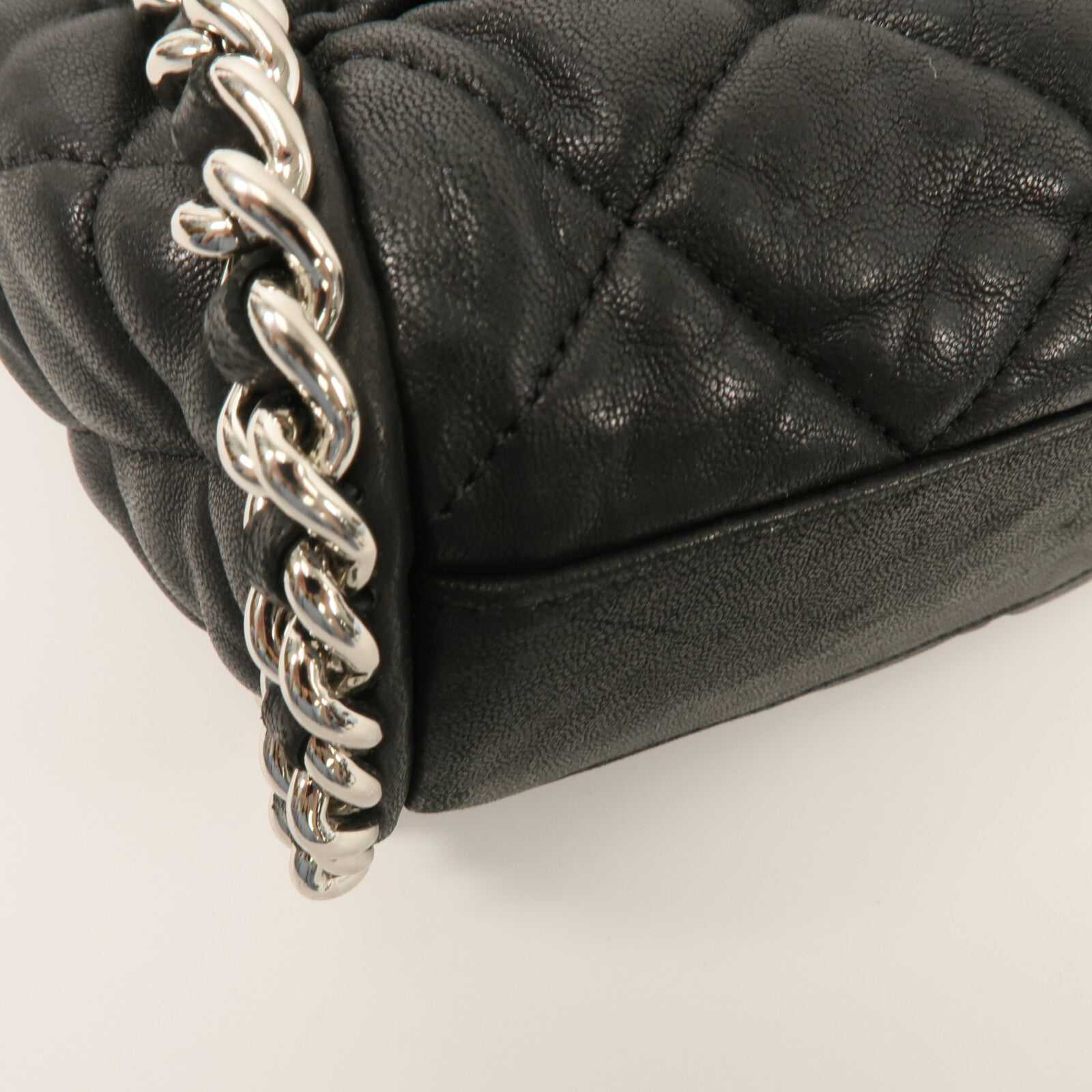CHANEL 牛皮皮革Chain Shoulder鏈帶肩背袋