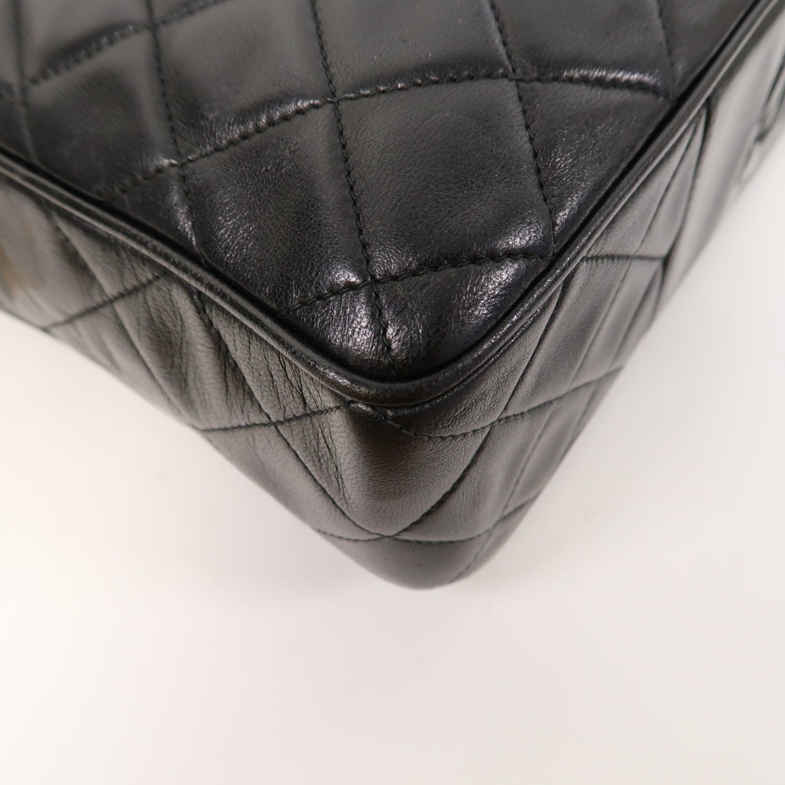 CHANEL 【激減優惠】菱格羊皮皮革Vintage Shoulder Bag金扣肩背袋黑色
