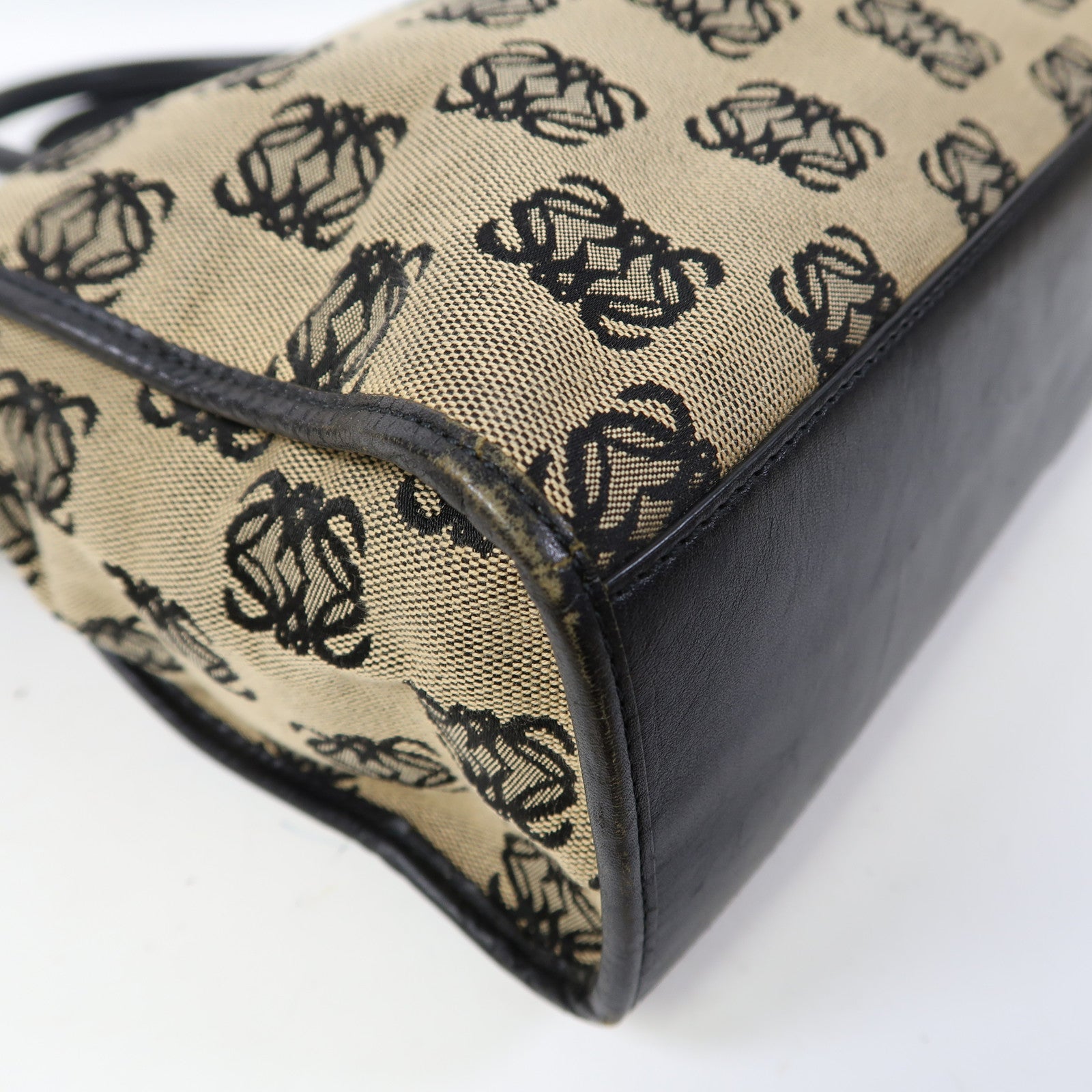 LOEWE 帆布Hand Bag銀扣手挽袋啡色