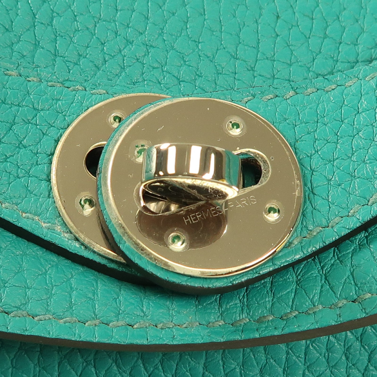 HERMES Clemence皮革Lindy 26銀扣手挽肩背兩用袋Bleu Paon藍色