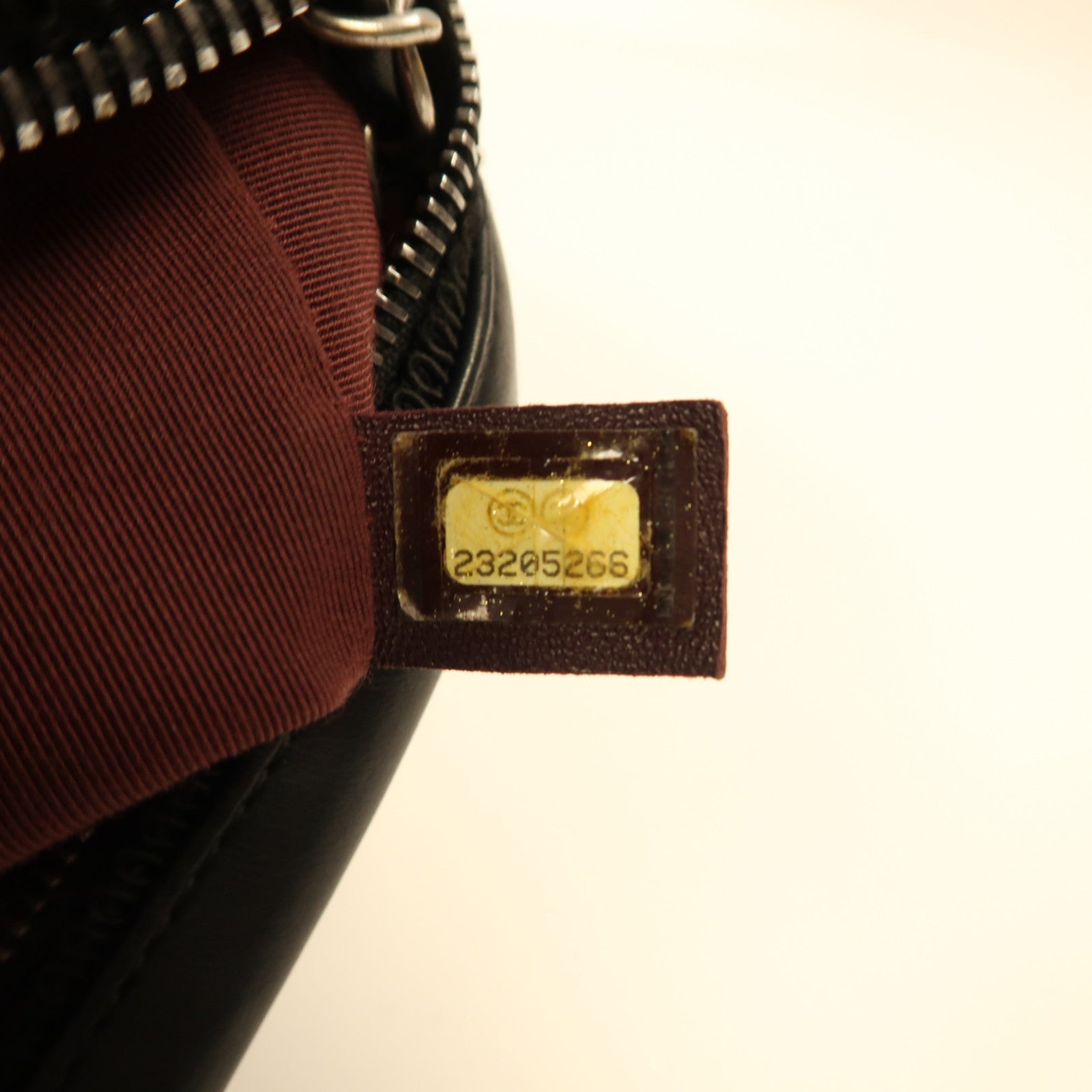 CHANEL 牛皮皮革Chain Shoulder銀扣鏈帶肩背袋黑色
