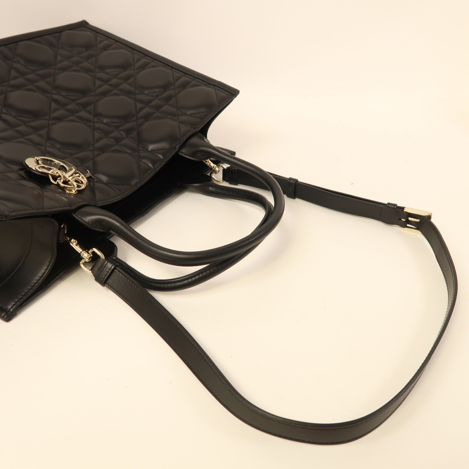 Dior 牛皮皮革Medium Book Tote金扣手挽肩背兩用袋黑色