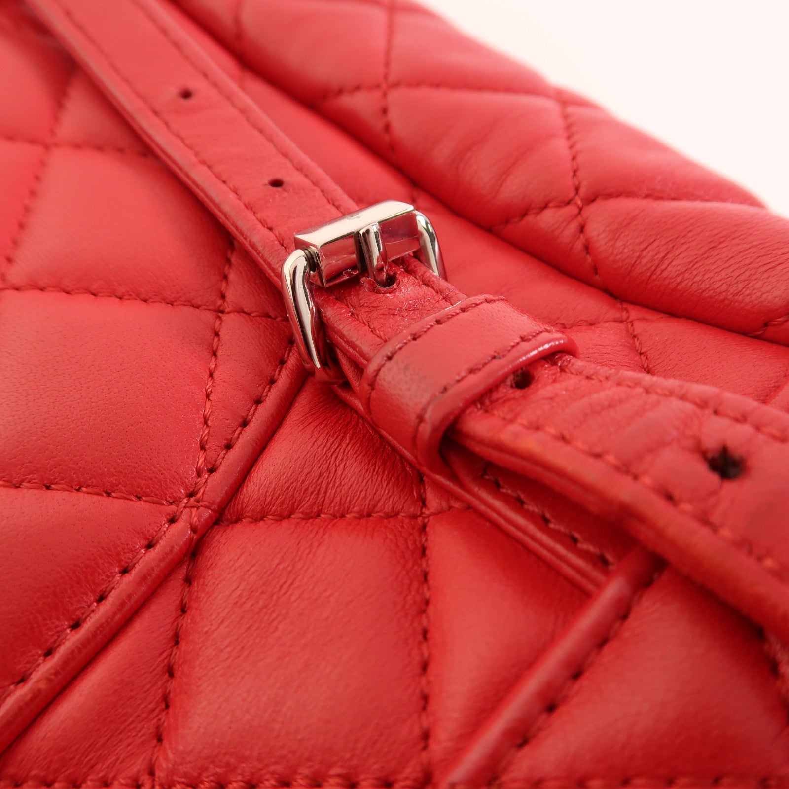 CHANEL 皮革Backpack金扣背包