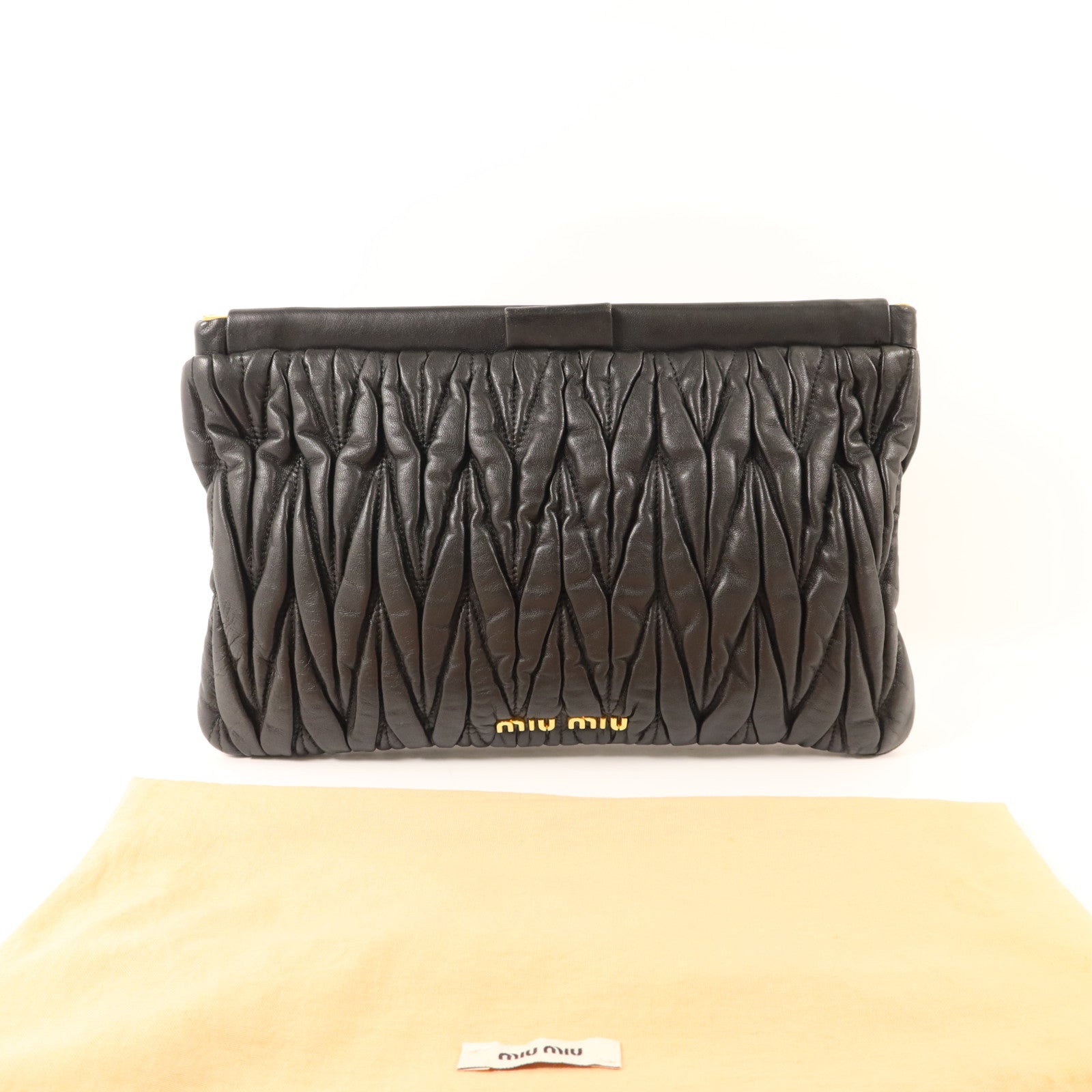 Miu Miu 牛皮皮革Pouch金扣手拿包