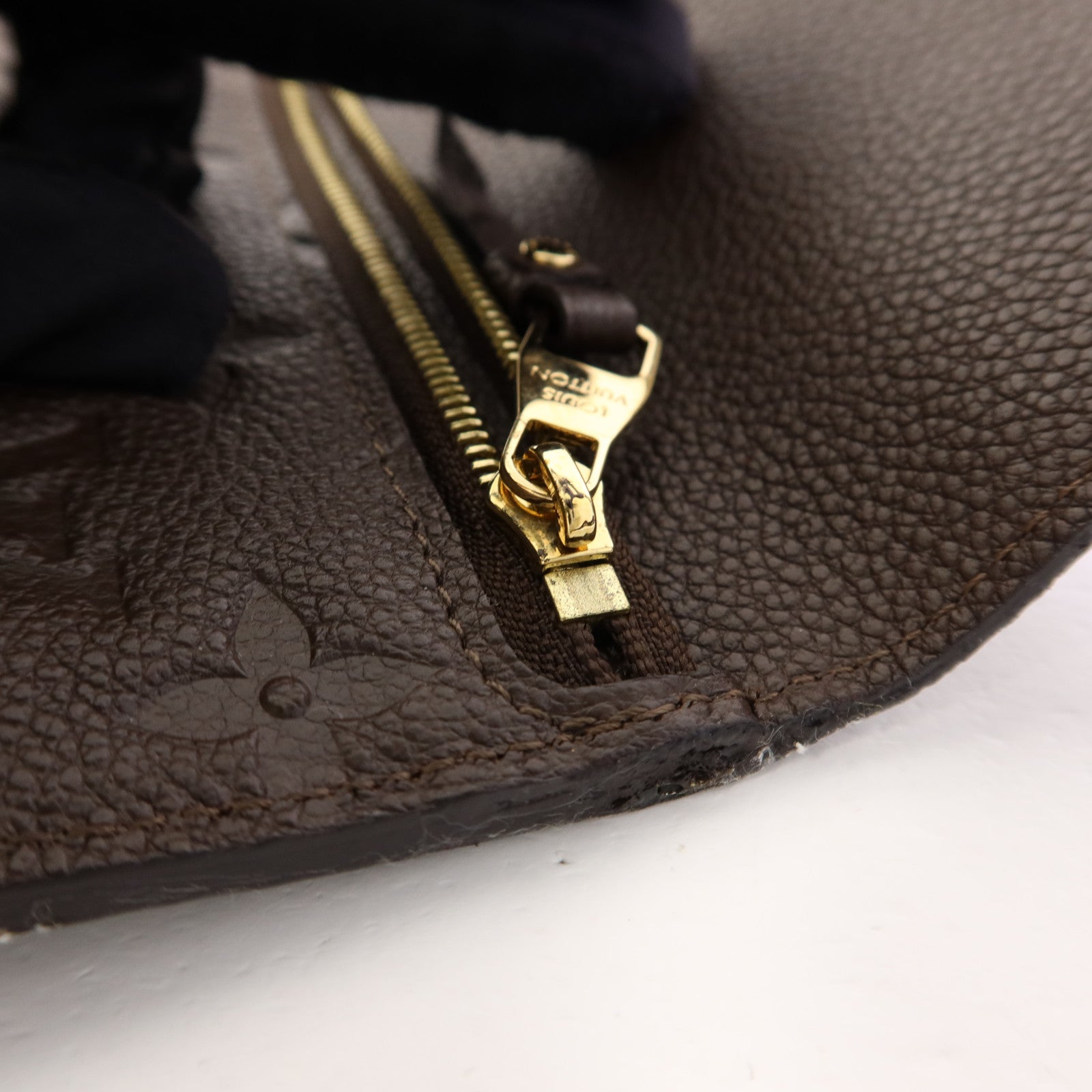LOUIS VUITTON Monogram Empreinte Compact Curieuse Trifold Wallet金扣錢包
