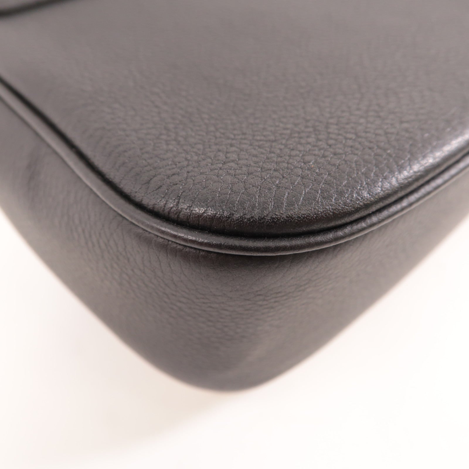 LOUIS VUITTON 牛皮皮革Lockme Tender金扣手挽肩背兩用袋色/白色/黑色/粉紅色