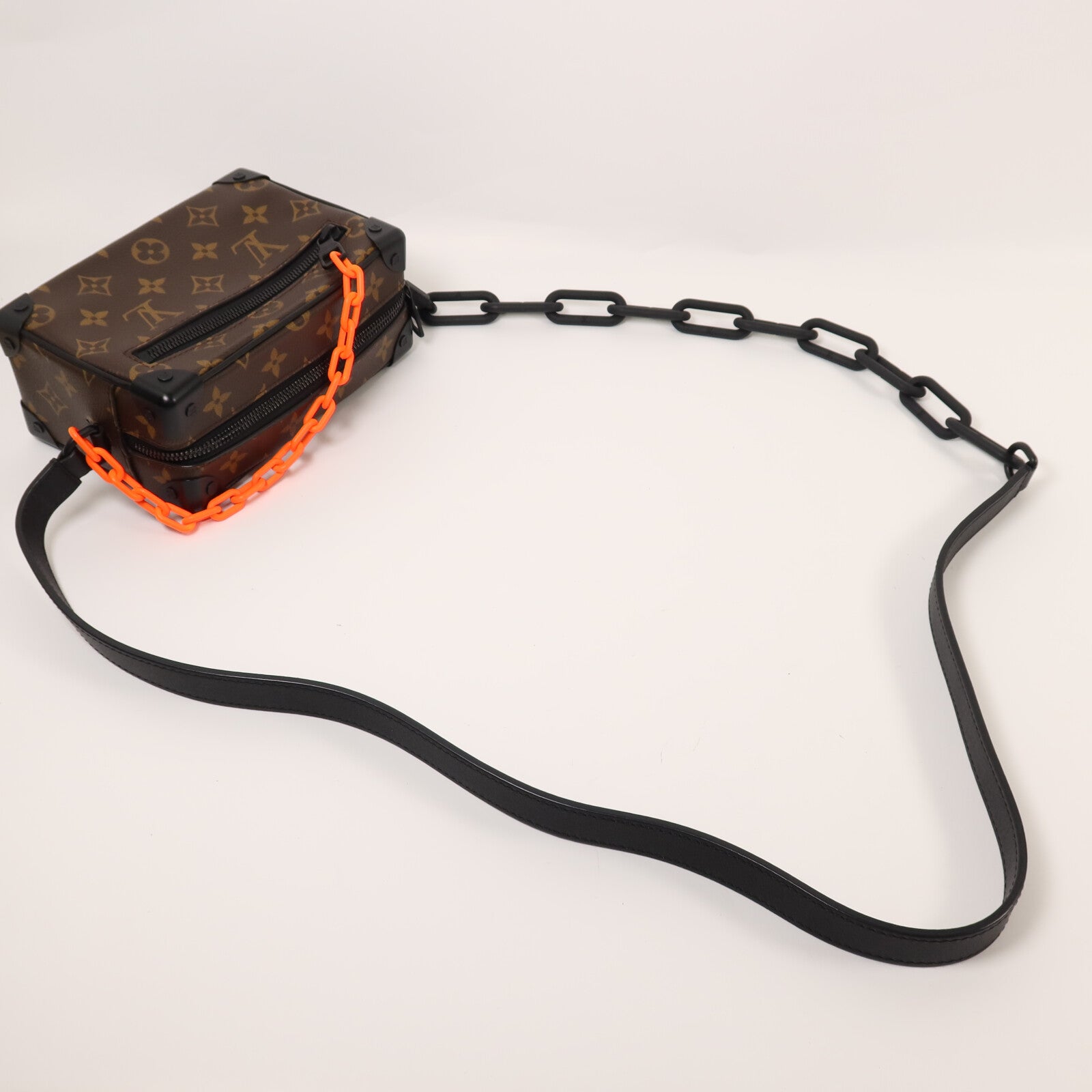 LOUIS VUITTON 【激減優惠】Monogram Solar Ray Mini Soft Trunk肩背袋