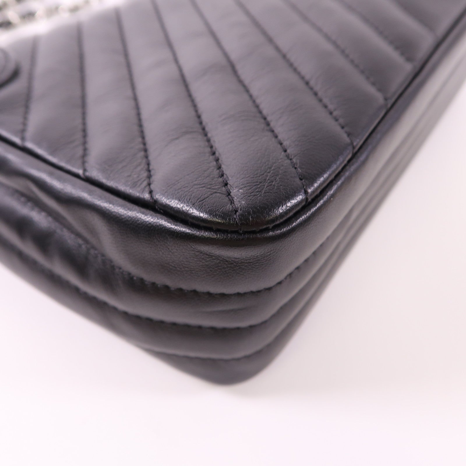 CHANEL 牛皮皮革Chain Shoulder銀扣鏈帶肩背袋