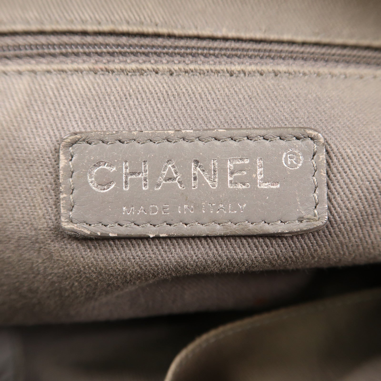 CHANEL 牛皮皮革Shoulder Bag銀扣鏈帶肩背袋