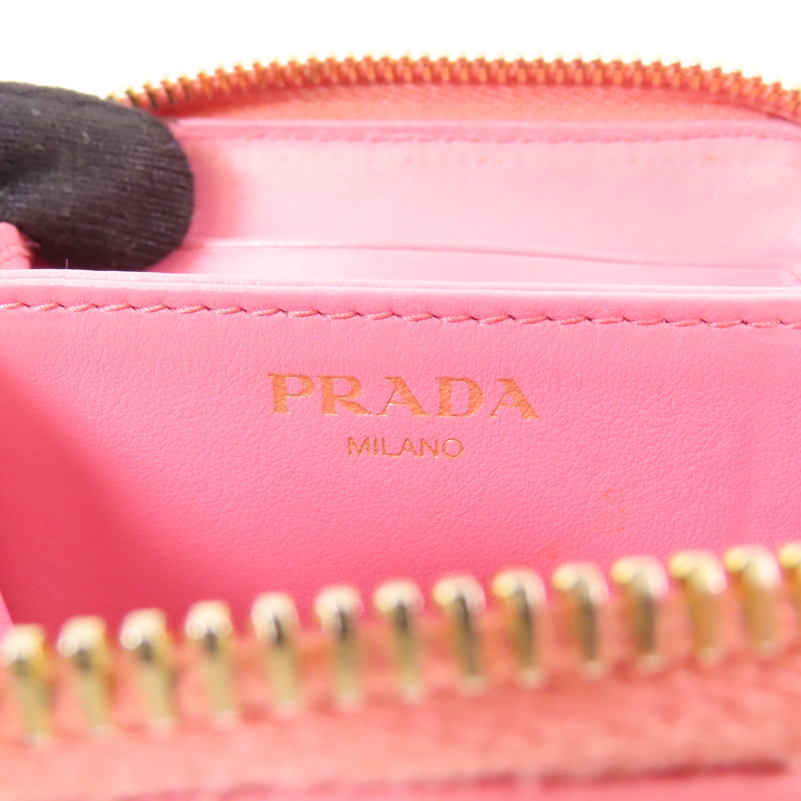 PRADA 牛皮皮革Coin Case金扣零錢包