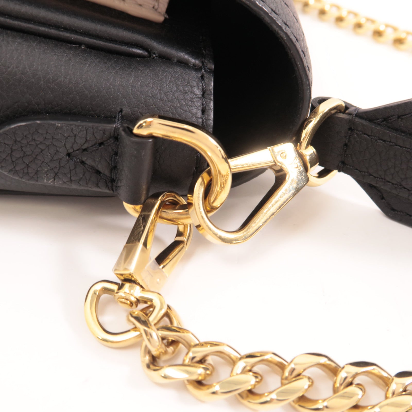 LOUIS VUITTON 牛皮皮革Lockme Tender金扣手挽肩背兩用袋色/白色/黑色/粉紅色