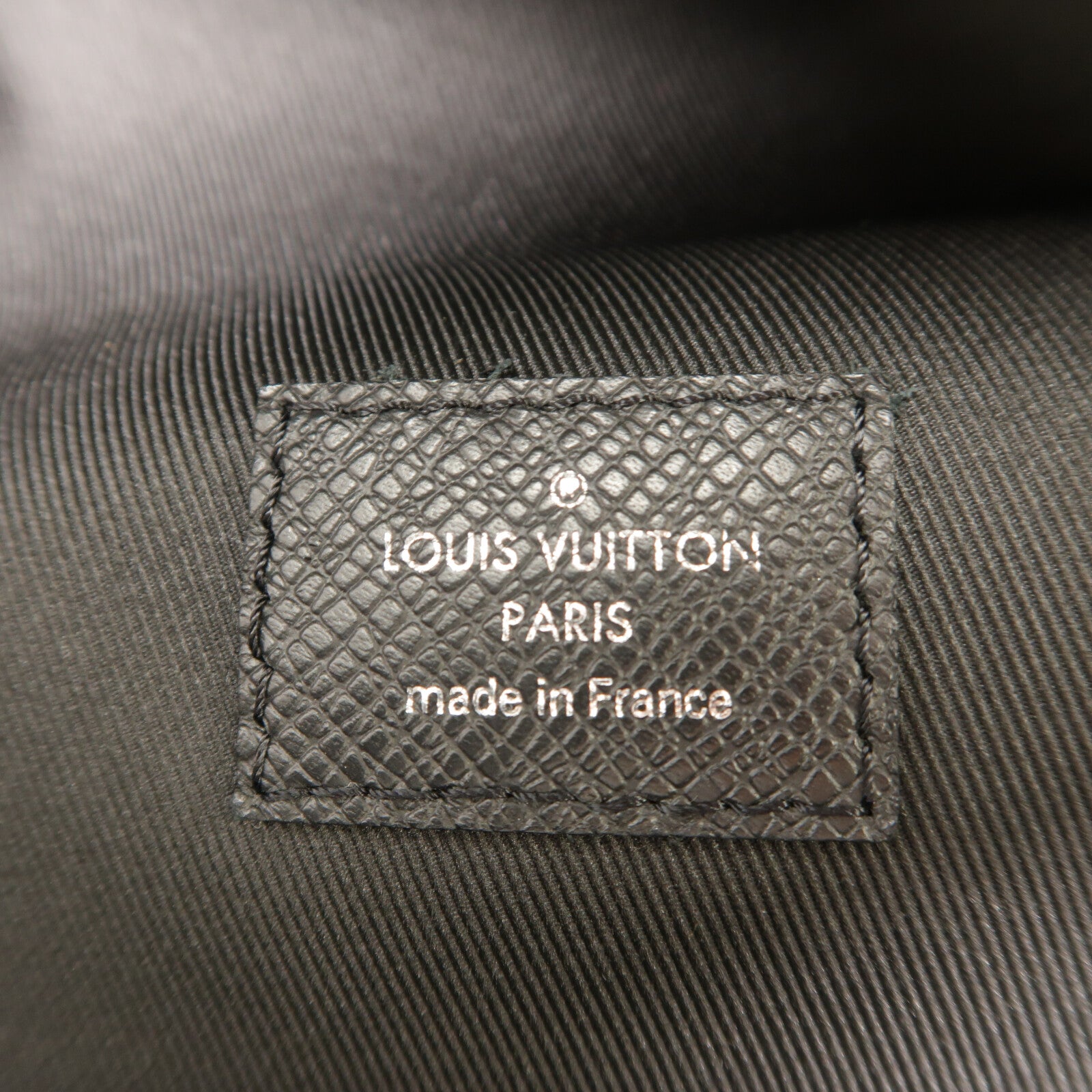 LOUIS VUITTON Taigarama Discovery Backpack銀扣背包