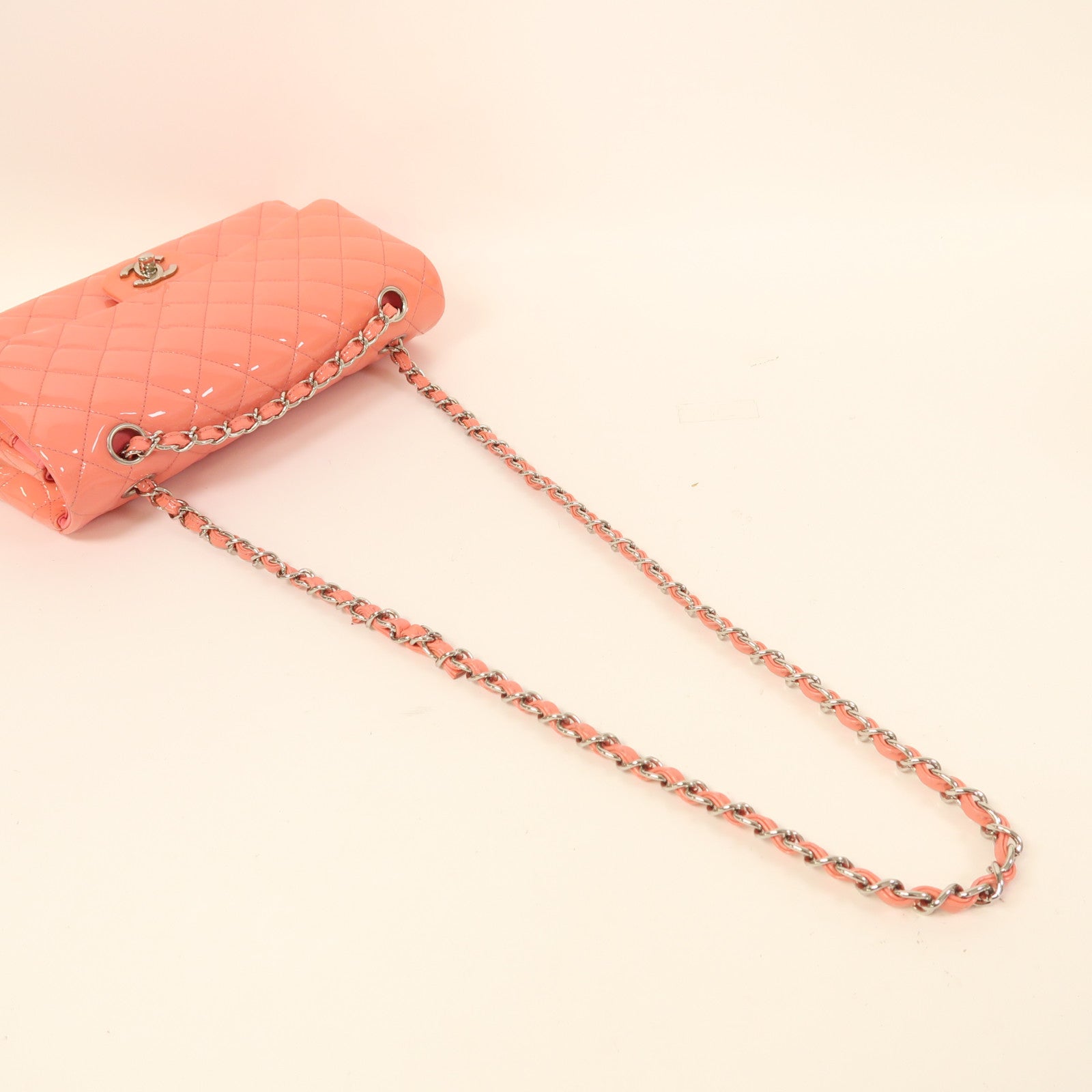 CHANEL 漆皮皮革Classic 25銀扣鏈帶肩背袋粉紅色