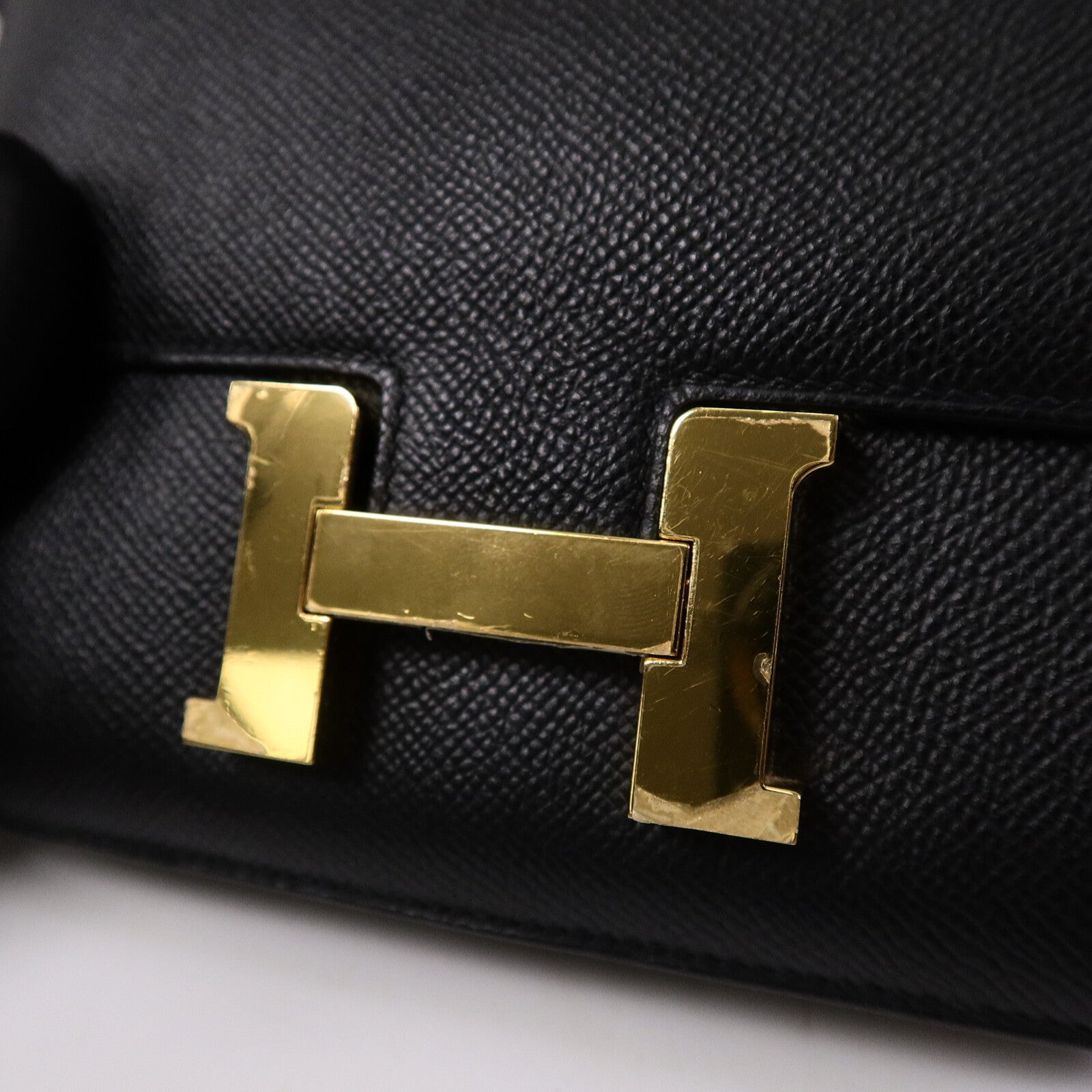 HERMES Epsom皮革Mini Constance肩背袋Noir