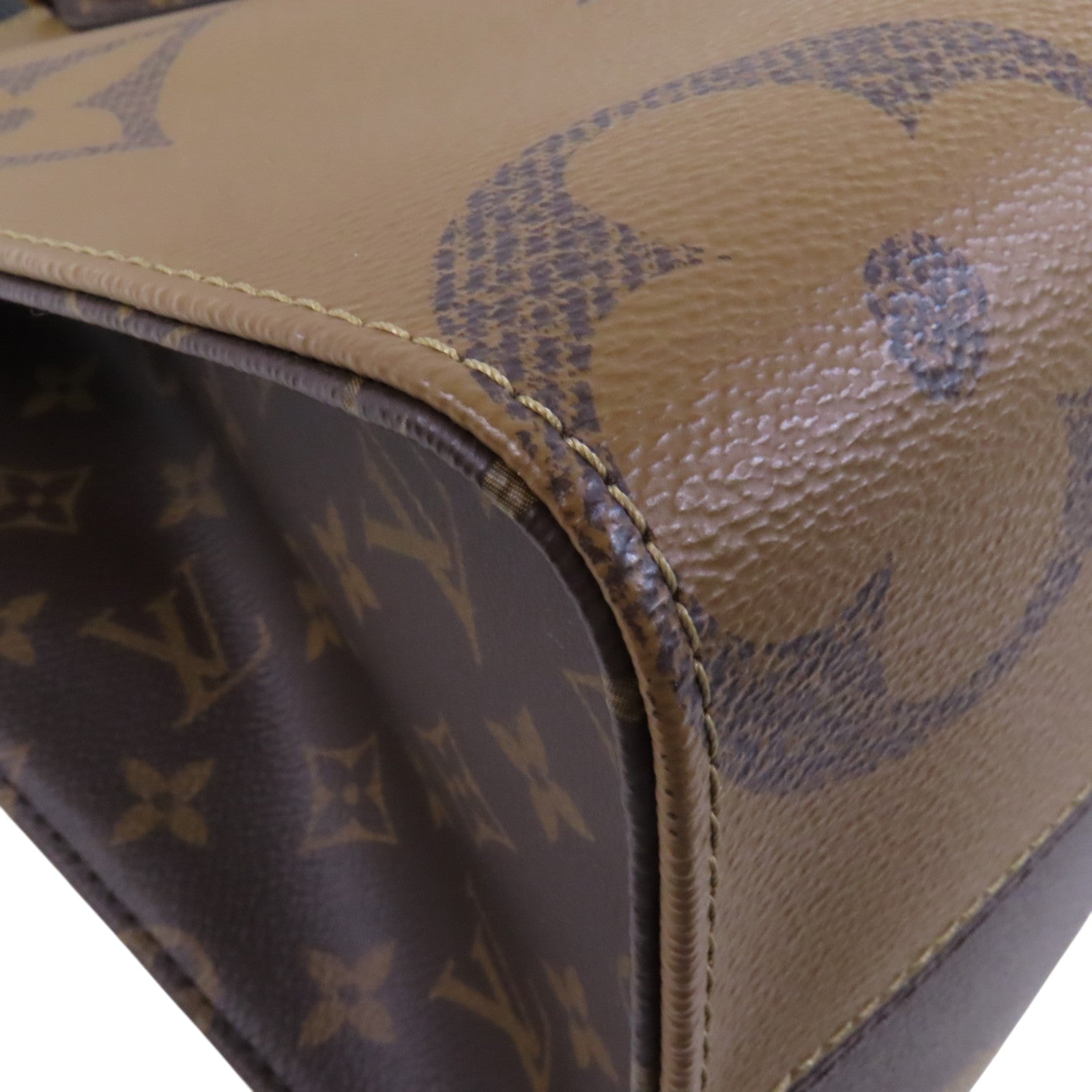 LOUIS VUITTON Monogram/Monogram Reverse On The Go MM金扣手挽肩背兩用袋