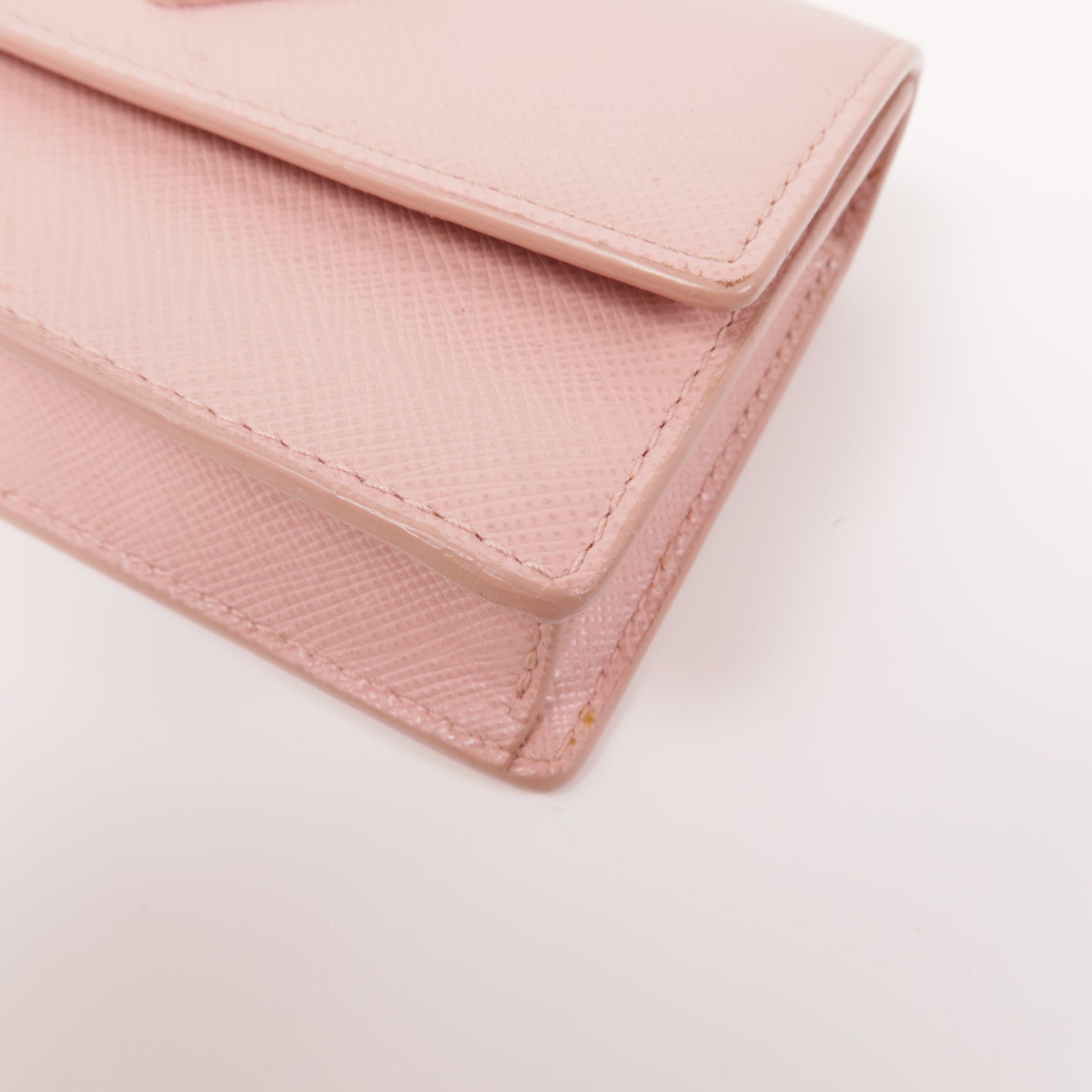 PRADA Saffiano皮革Chain Shoulder Bag金扣鏈帶肩背袋