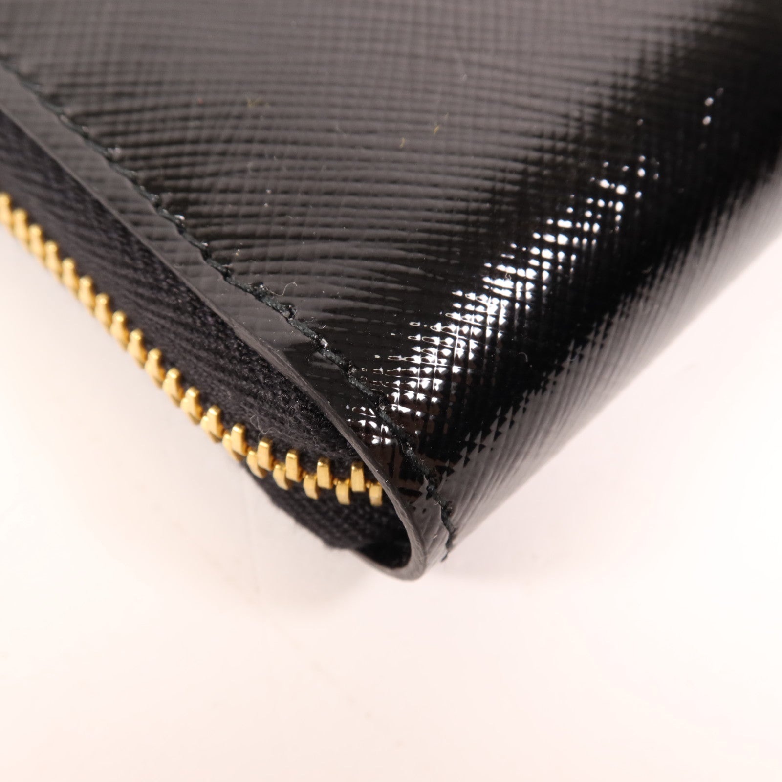 PRADA 漆皮皮革Long Wallet金扣長錢包