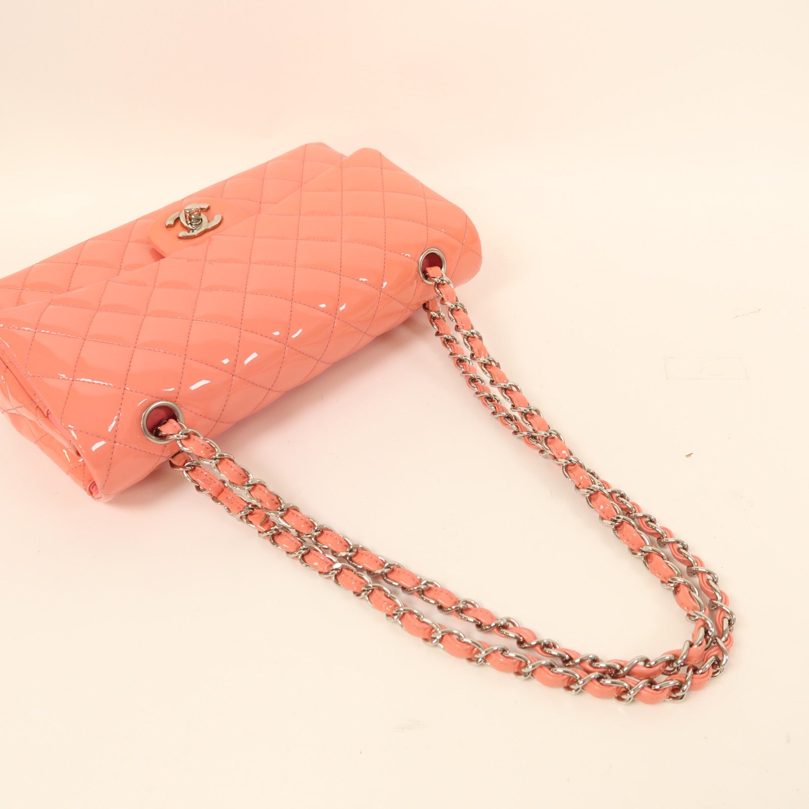 CHANEL 漆皮皮革Classic 25銀扣鏈帶肩背袋粉紅色