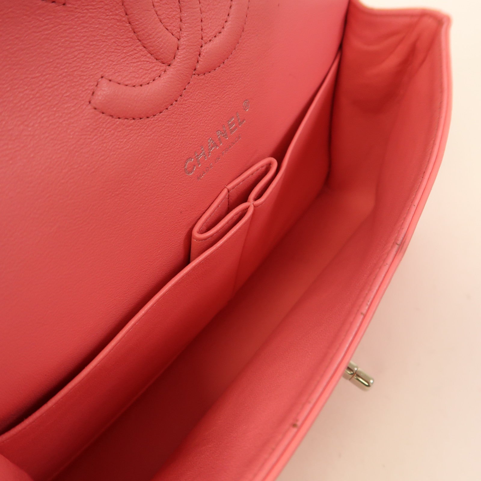 CHANEL 漆皮皮革Classic 25銀扣鏈帶肩背袋粉紅色