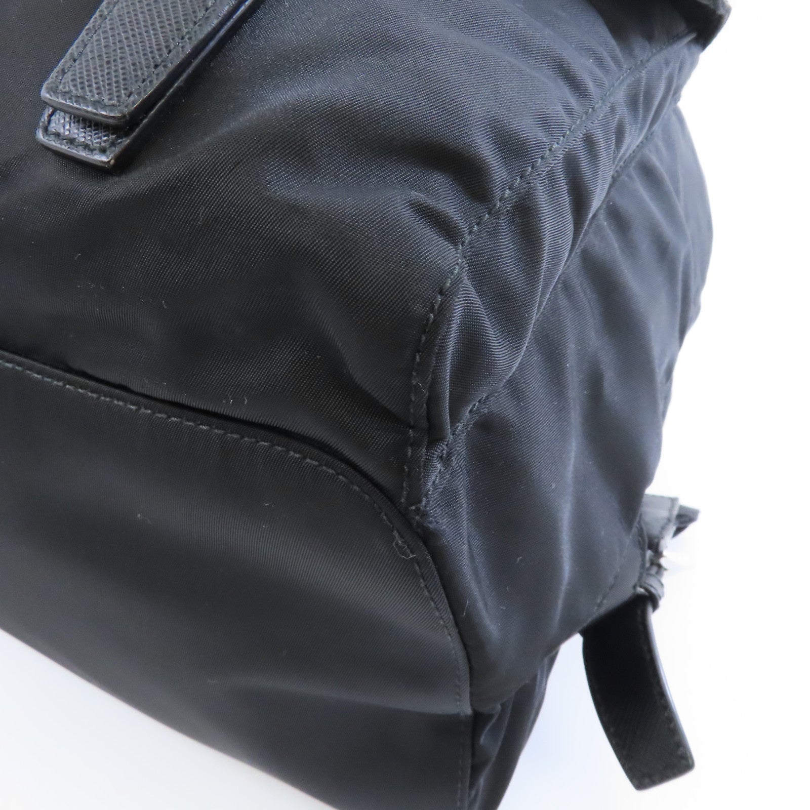PRADA 【激減優惠】尼龍Backpack銀扣背包黑色