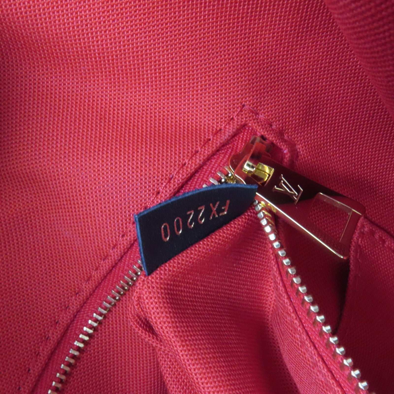 LOUIS VUITTON Monogram/Monogram Reverse On The Go MM金扣手挽肩背兩用袋