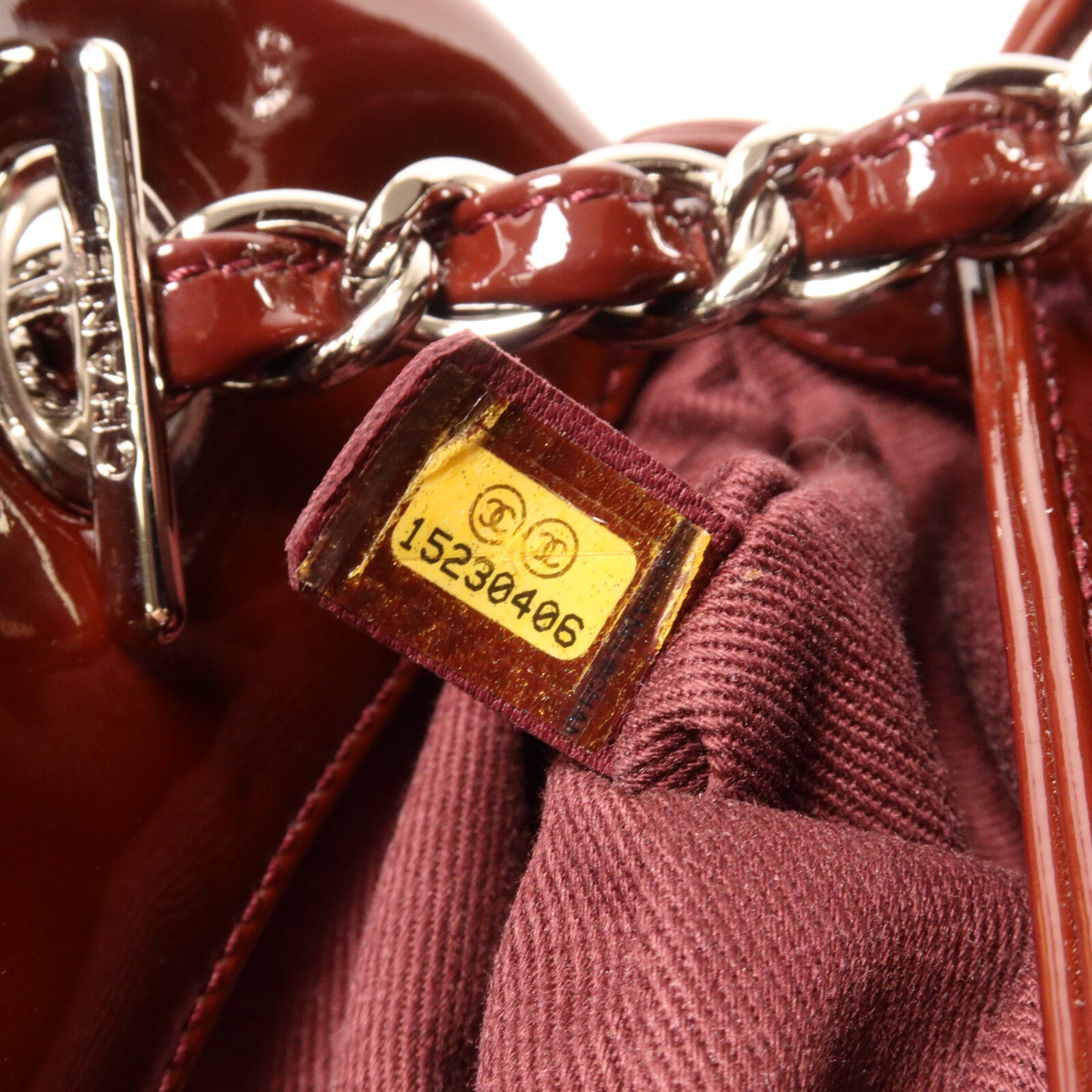 CHANEL 漆皮皮革Mademoiselle Bowling Bag鏈帶肩背袋
