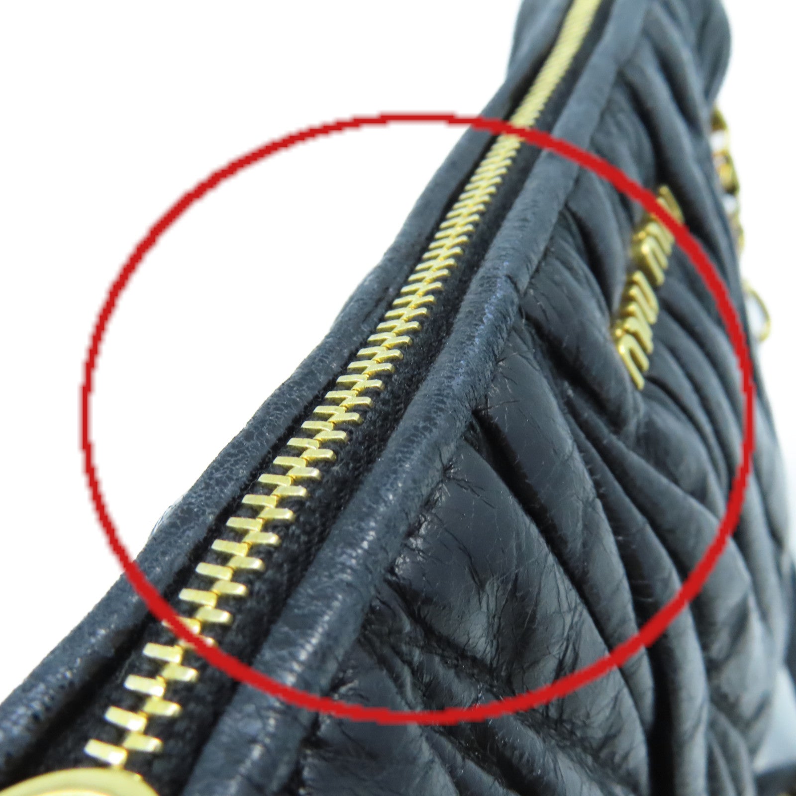 Miu Miu 羊皮皮革Shoulder Bag金扣肩背袋黑色