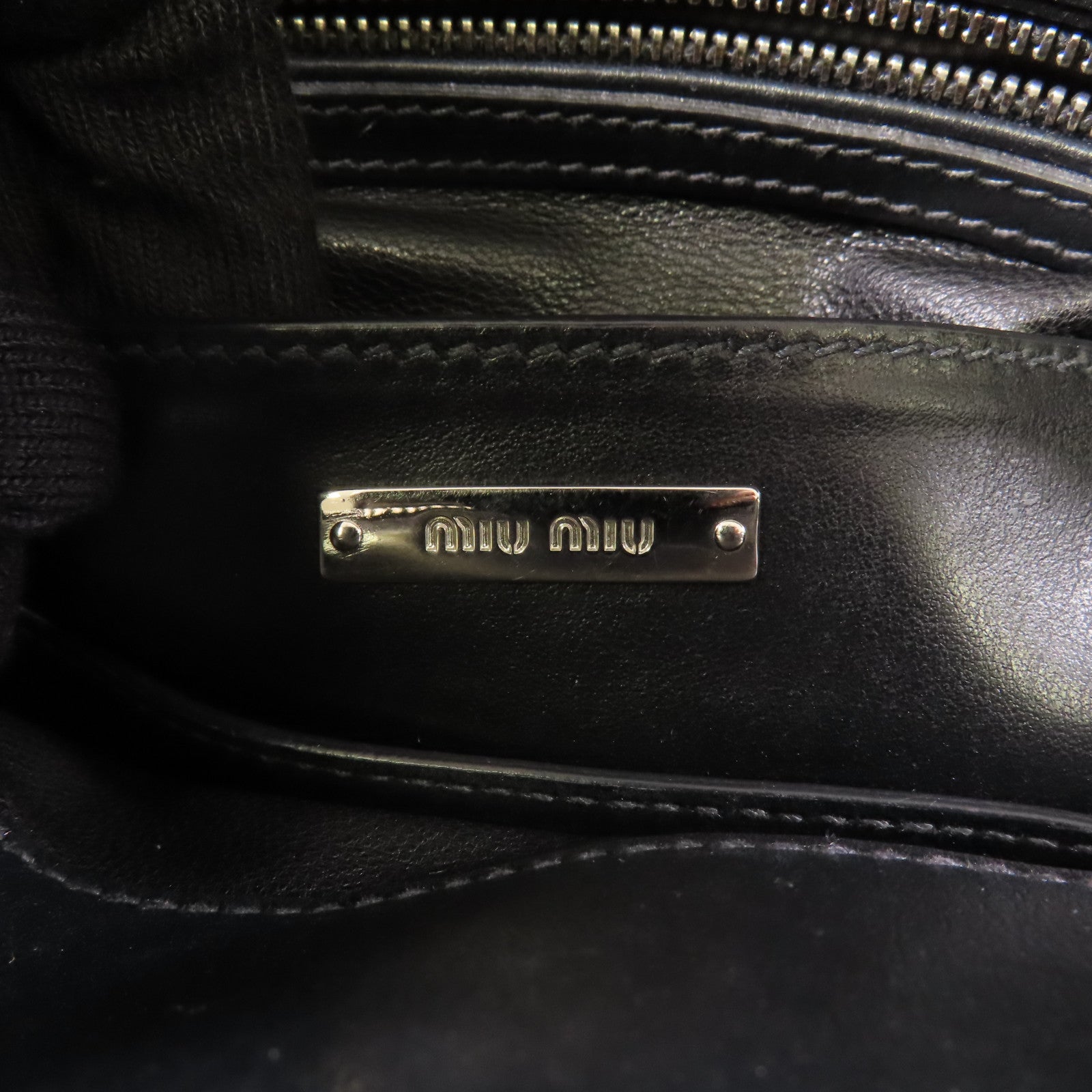 Miu Miu 皮革Hand Bag銀扣手挽肩背兩用袋