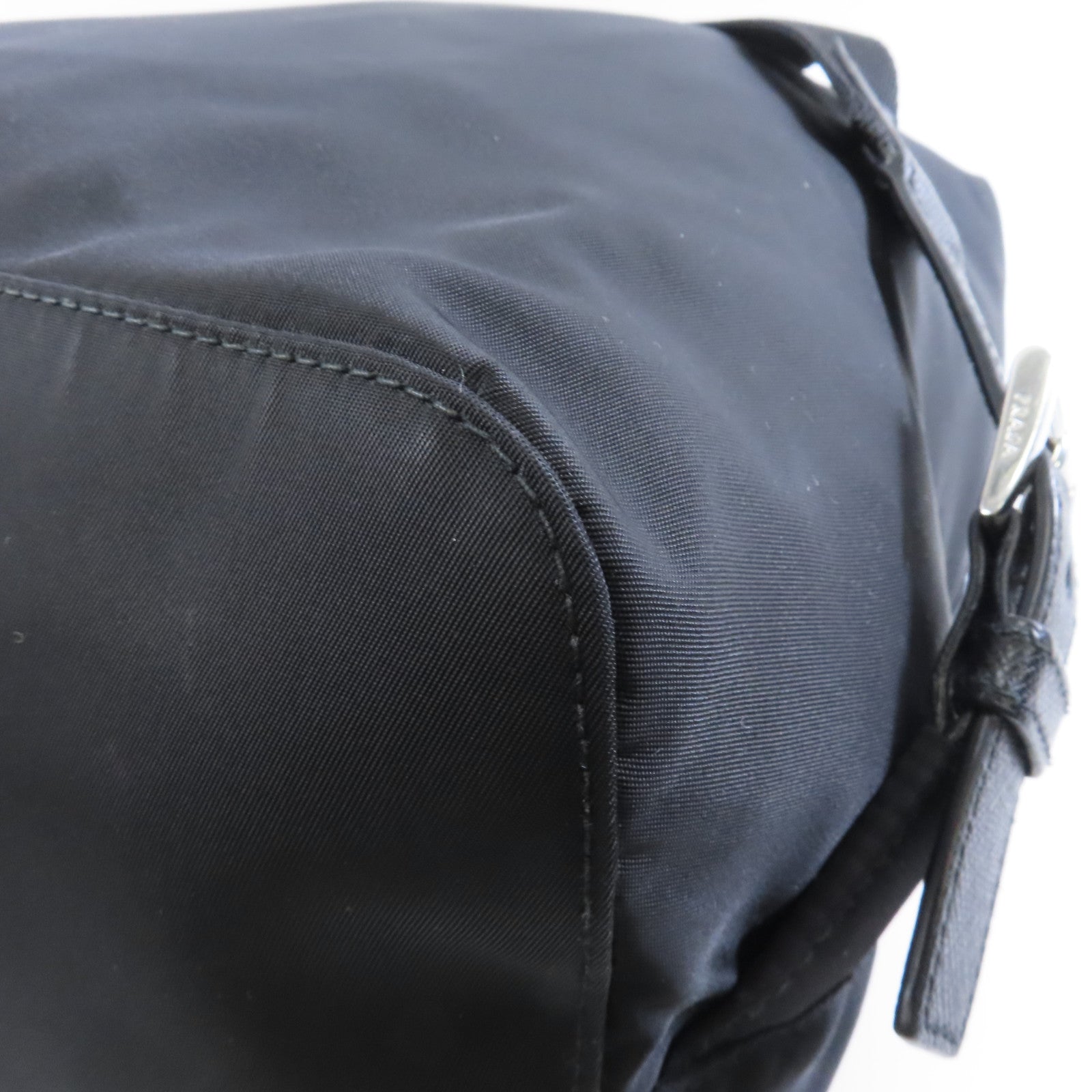 PRADA 【激減優惠】尼龍Backpack銀扣背包黑色
