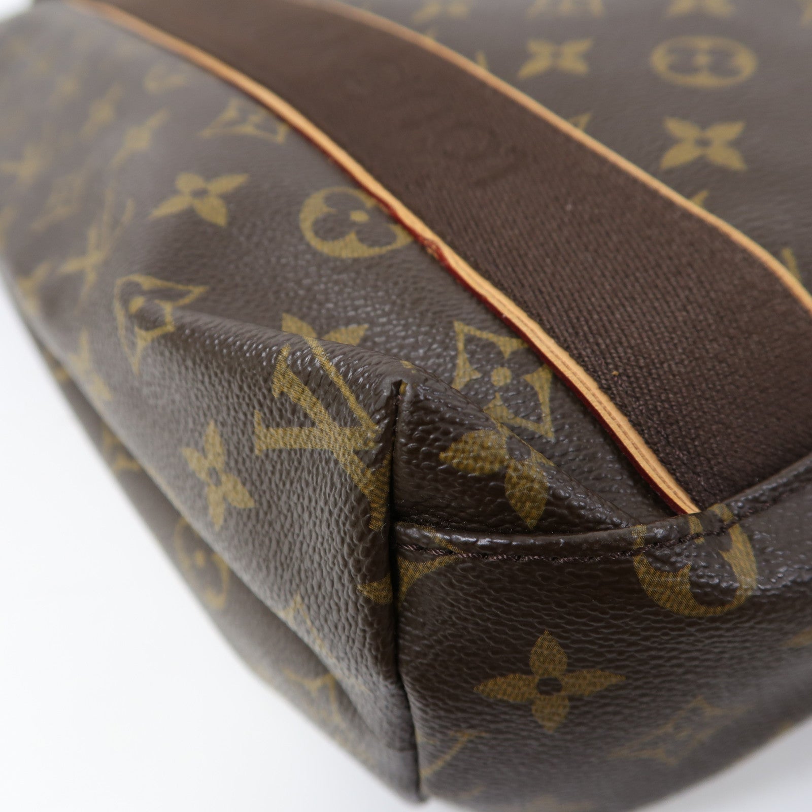LOUIS VUITTON Monogram Cabas Beaubourg金扣肩背袋啡色