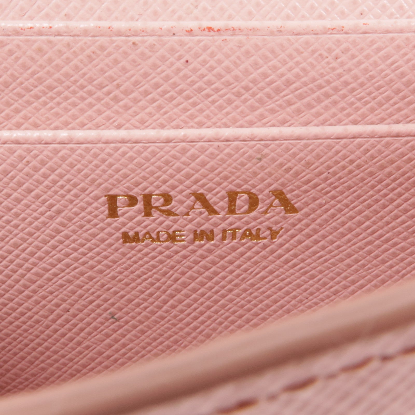PRADA Saffiano皮革Chain Shoulder Bag金扣鏈帶肩背袋