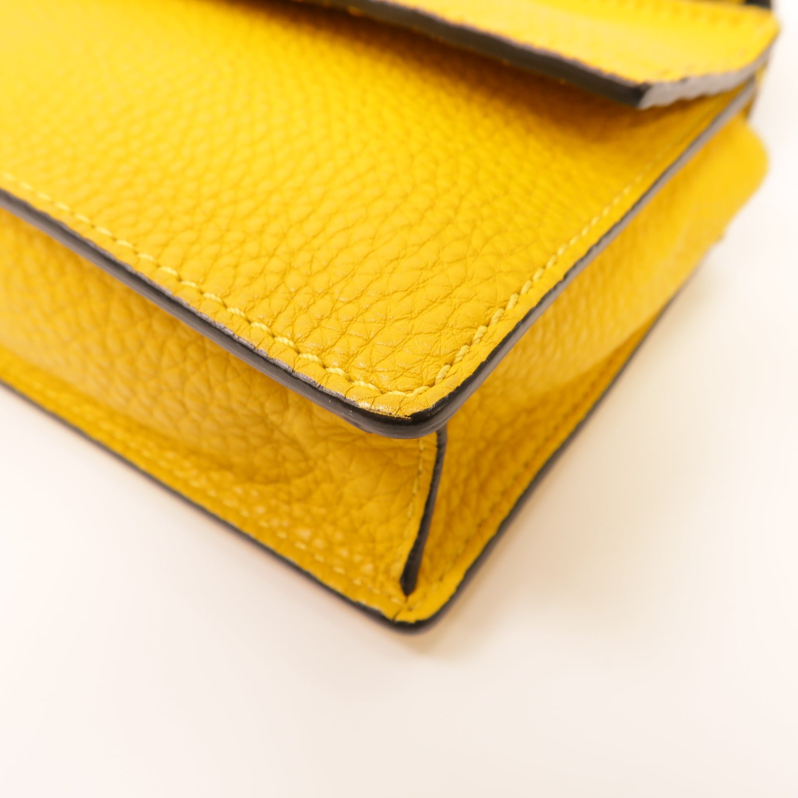 FENDI 牛皮皮革Shoulder Bag銀扣肩背袋黃色