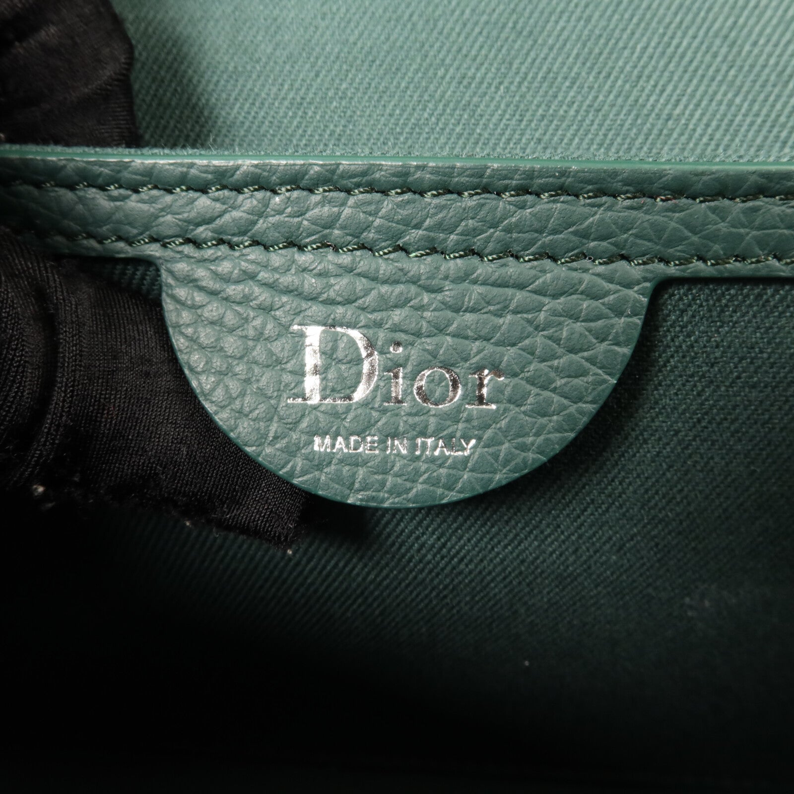 Dior 牛皮皮革Hit The Road Messenger肩背袋