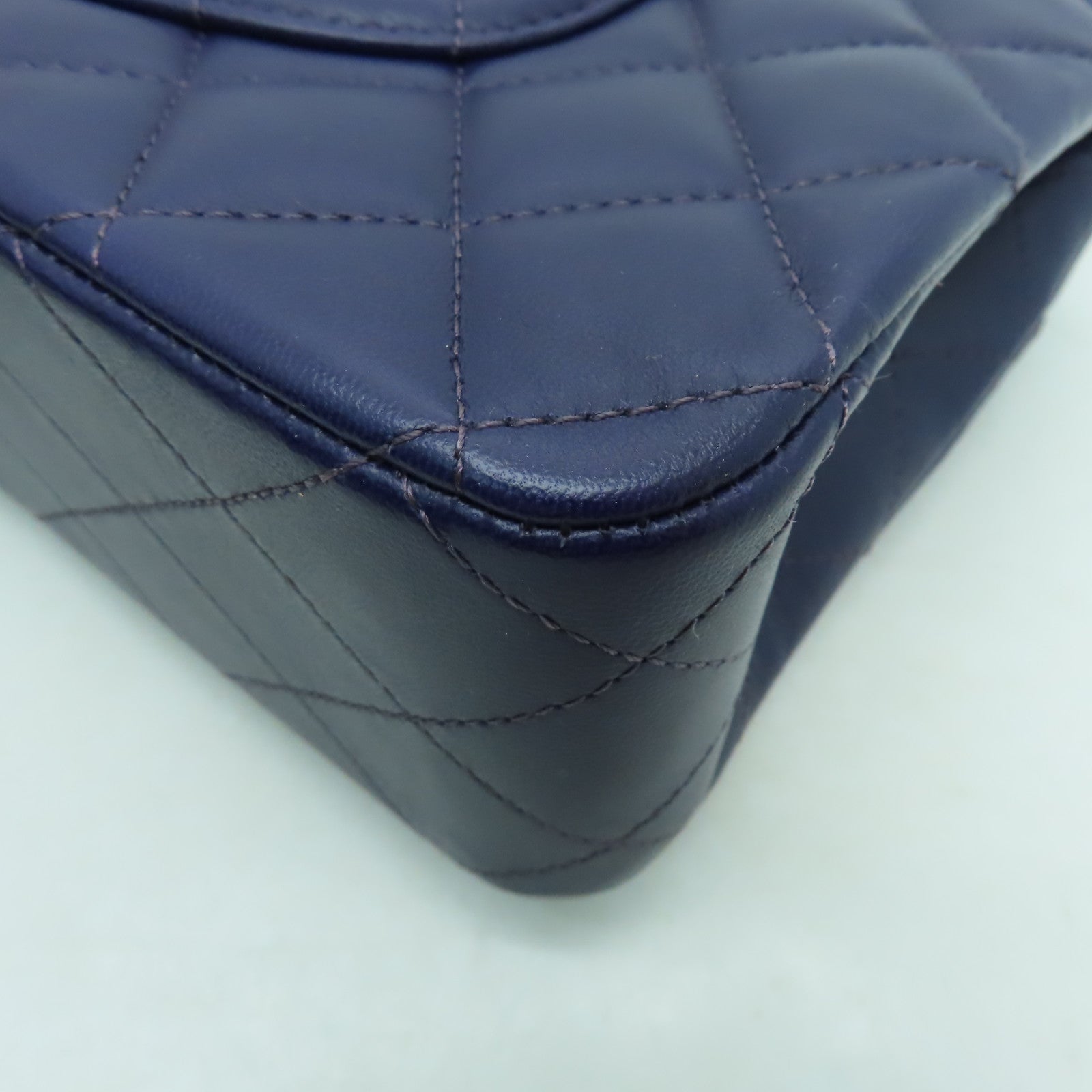 CHANEL 【激減優惠】菱格羊皮皮革Classic 25銀扣鏈帶肩背袋紫色