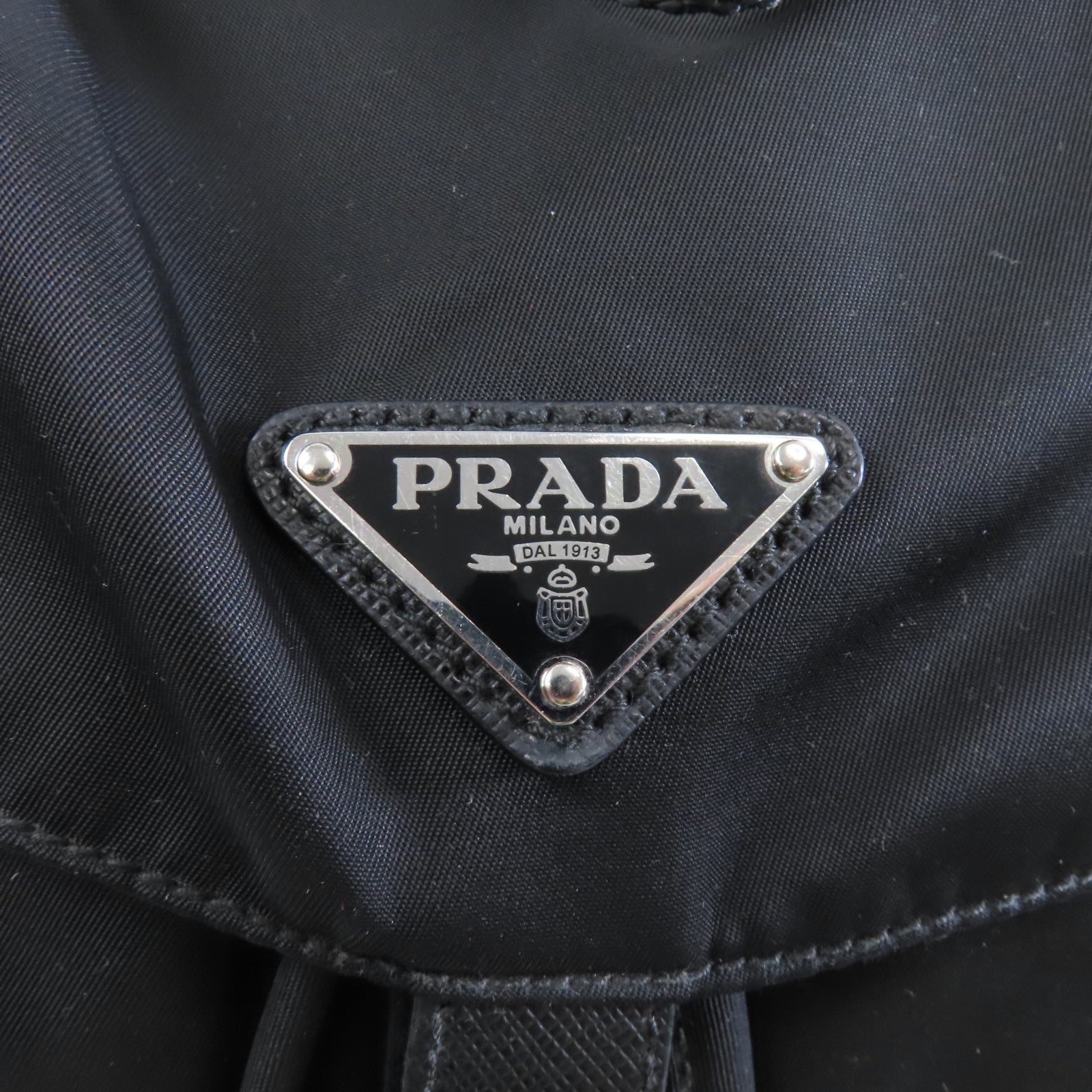 PRADA 【激減優惠】尼龍Backpack銀扣背包黑色
