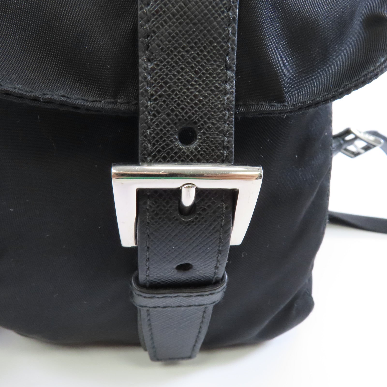 PRADA 【激減優惠】尼龍Backpack銀扣背包黑色
