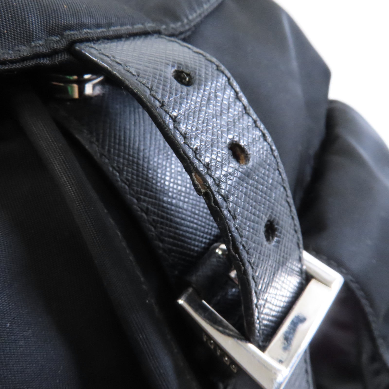 PRADA 【激減優惠】尼龍Backpack銀扣背包黑色