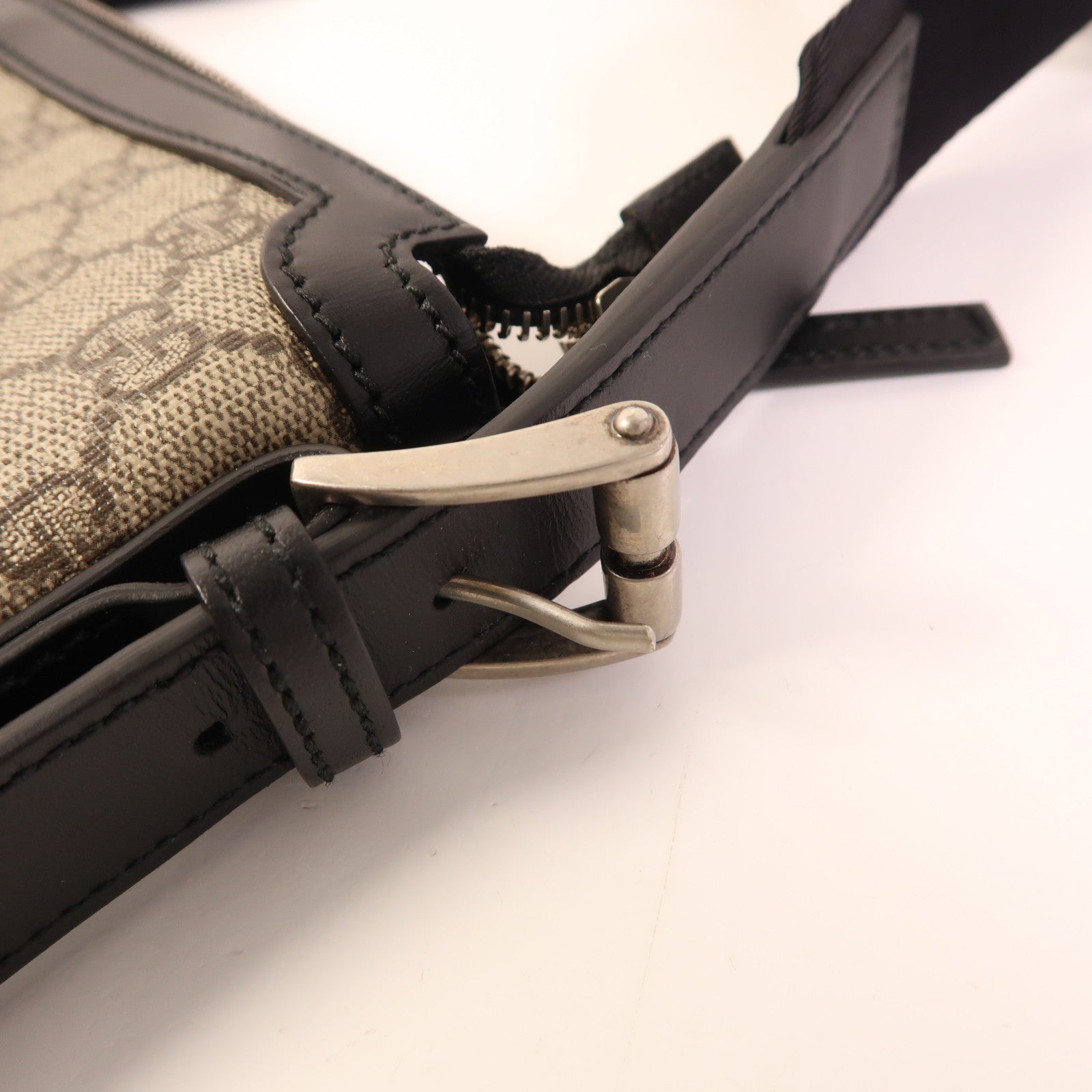 GUCCI GG SHW GG Supreme Shoulder Bag Coated Canvas Brown