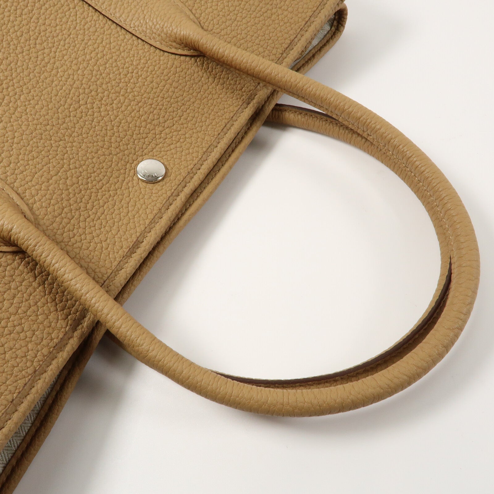 HERMES Clemence皮革GardenParty PM銀扣手挽袋Biscuit