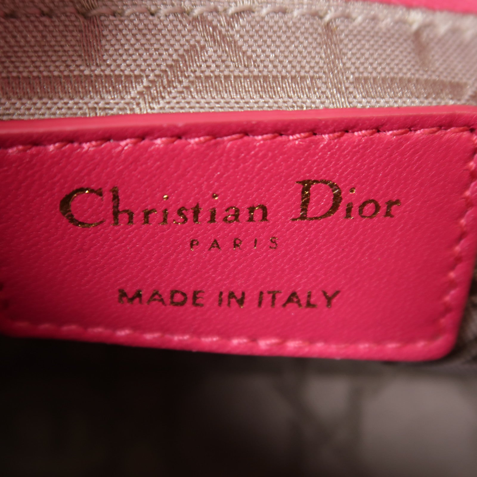Dior 羊皮皮革Lady Dior Mini金扣肩背袋– Brand Off Hong Kong